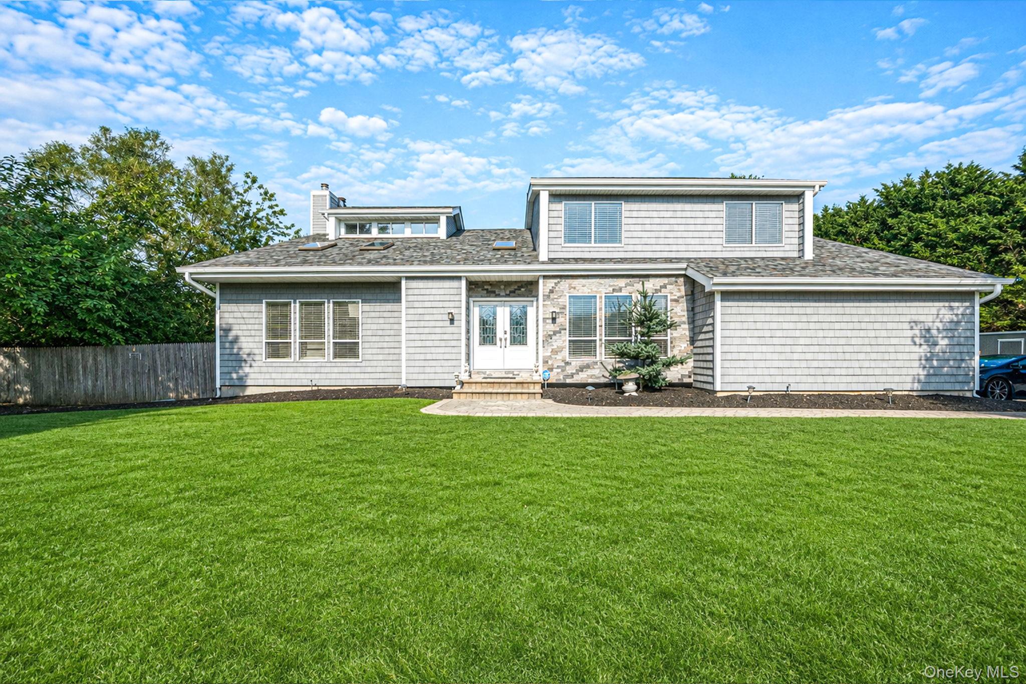 53 Miller Place Road – For Sale