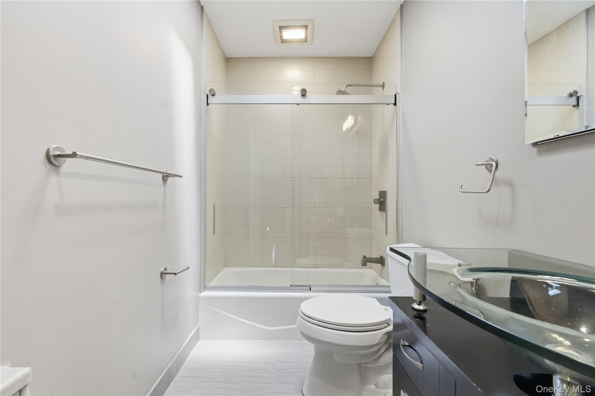 59-17 Kissena Boulevard, Unit 3FL photo 9