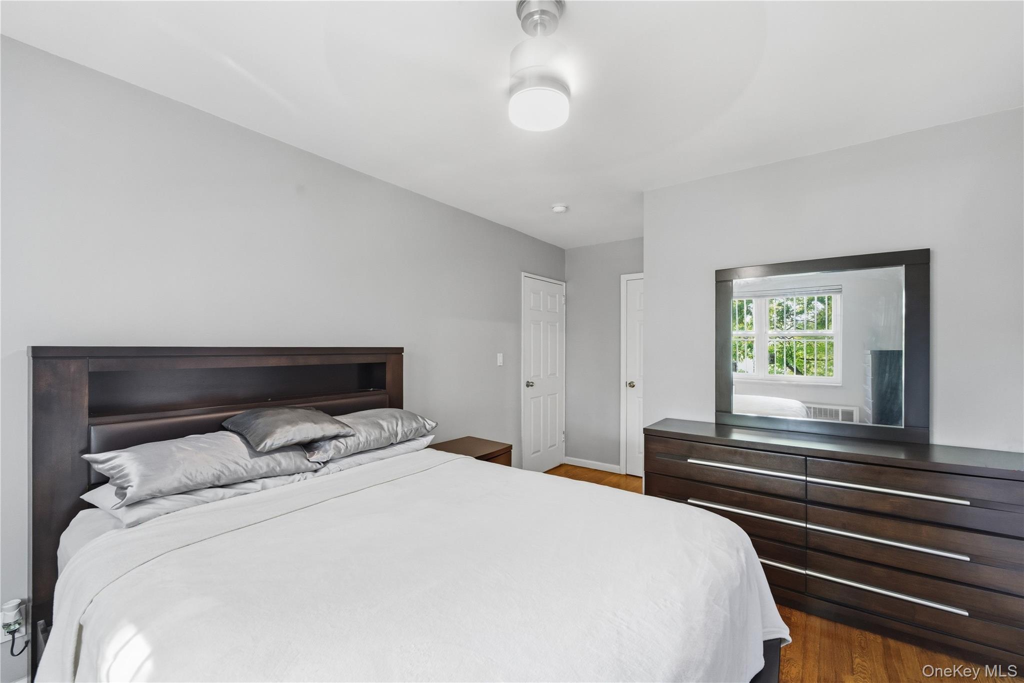59-17 Kissena Boulevard, Unit 3FL photo 10