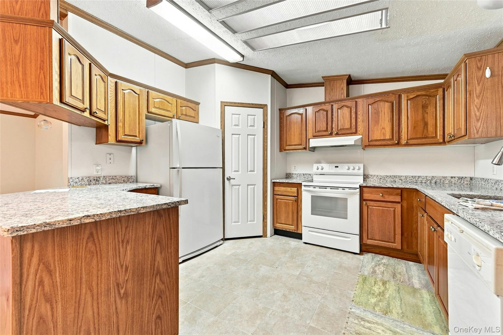 638 Fresh Pond Avenue, Unit 320 photo 10