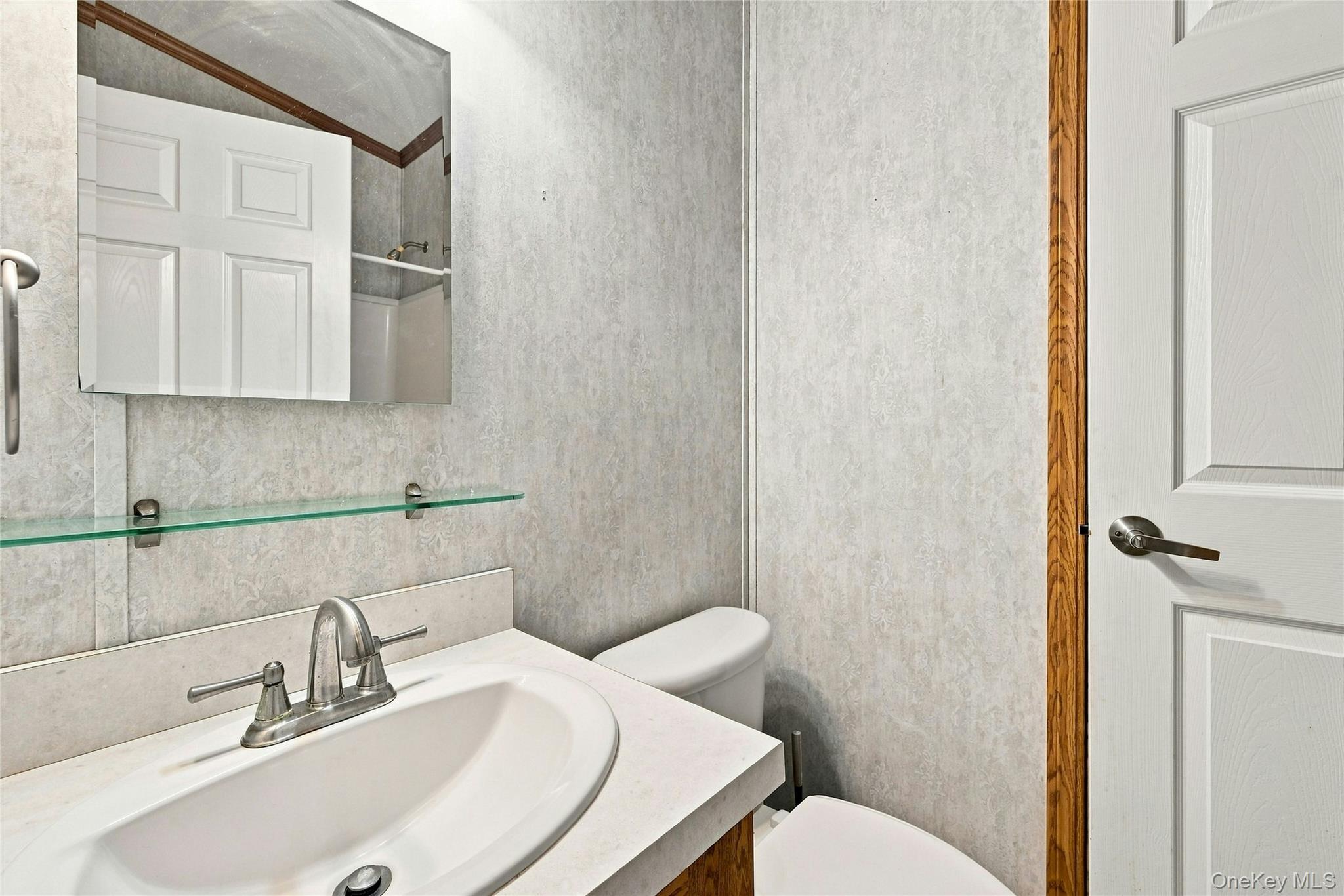 638 Fresh Pond Avenue, Unit 320 photo 17