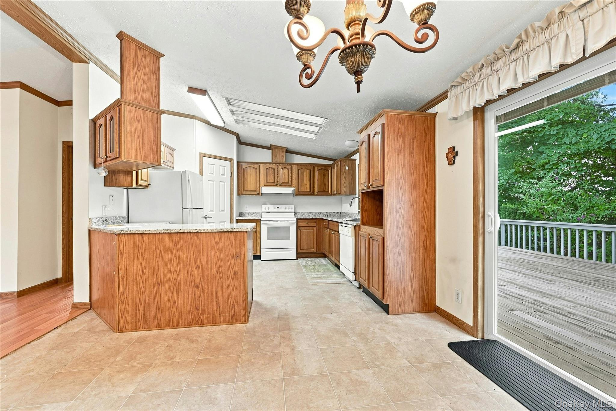 638 Fresh Pond Avenue, Unit 320 photo 9