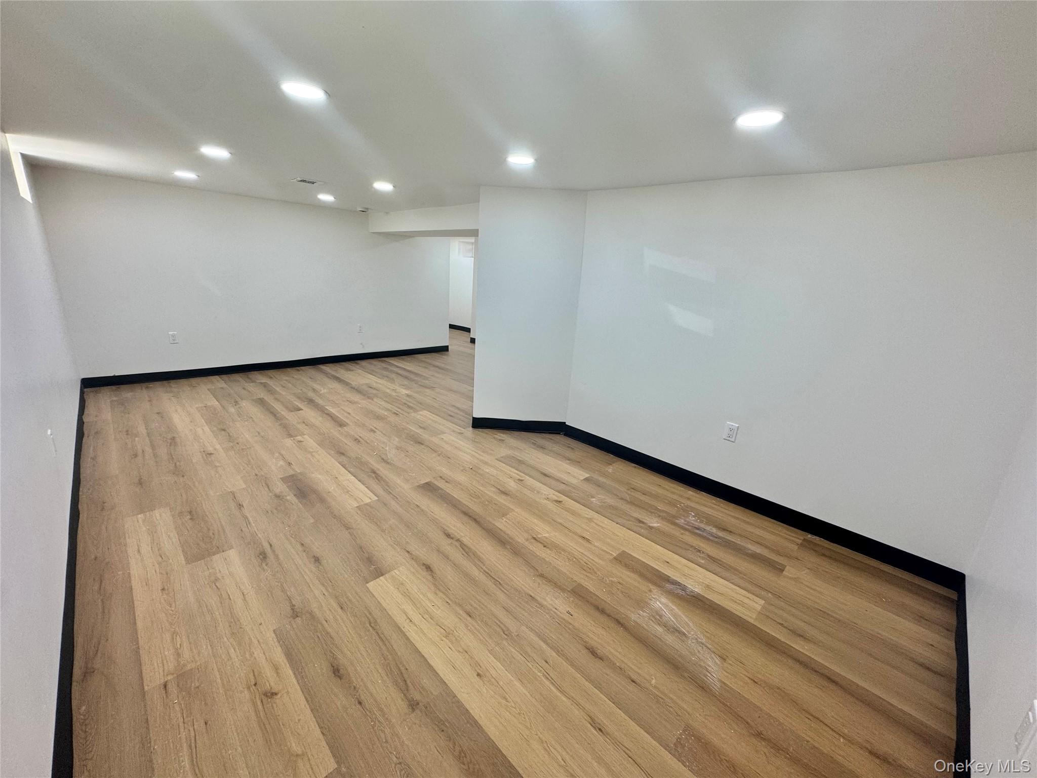 98 A Steamboat Road – For Rent photo 8