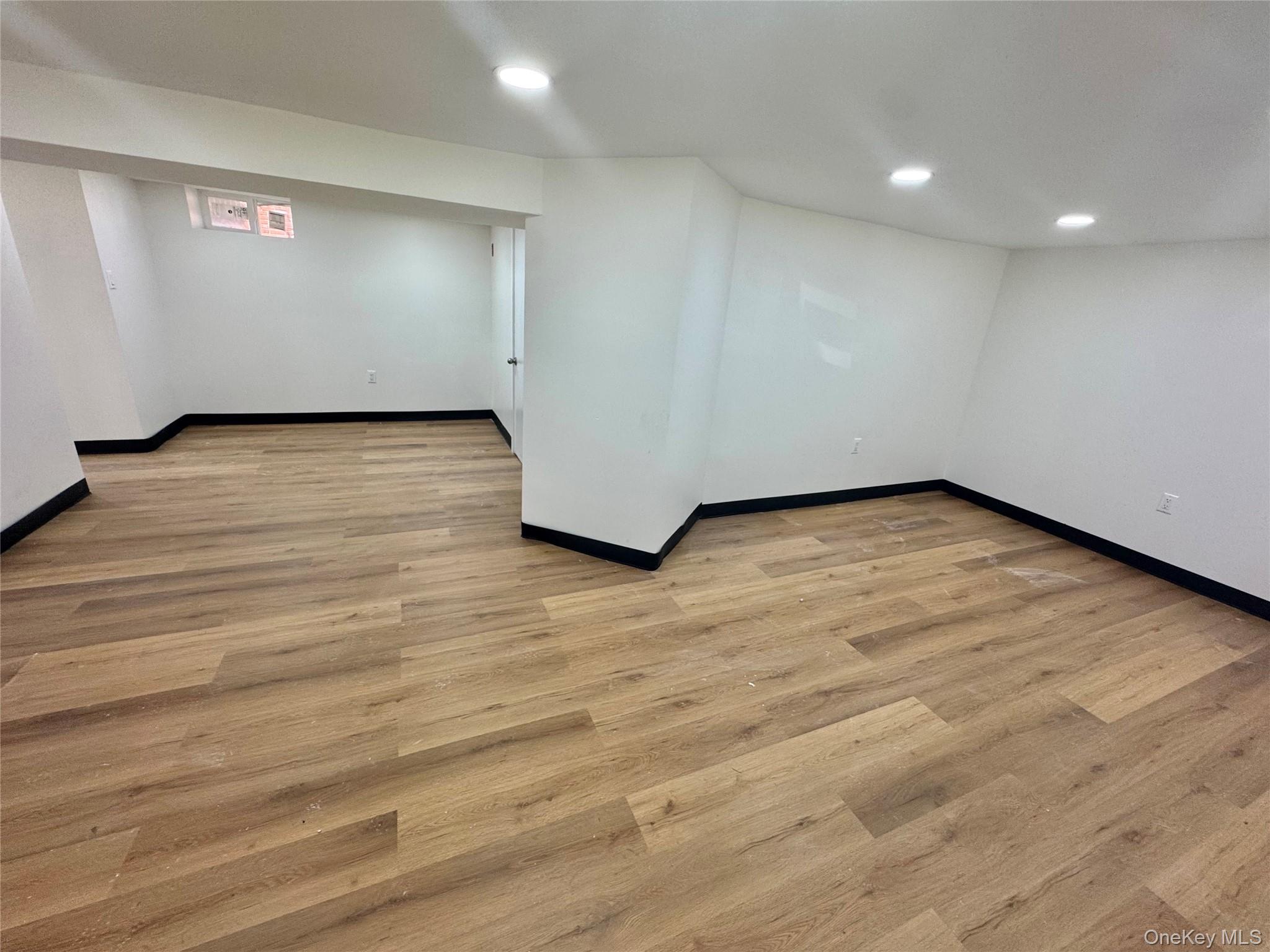 98 A Steamboat Road – For Rent photo 9