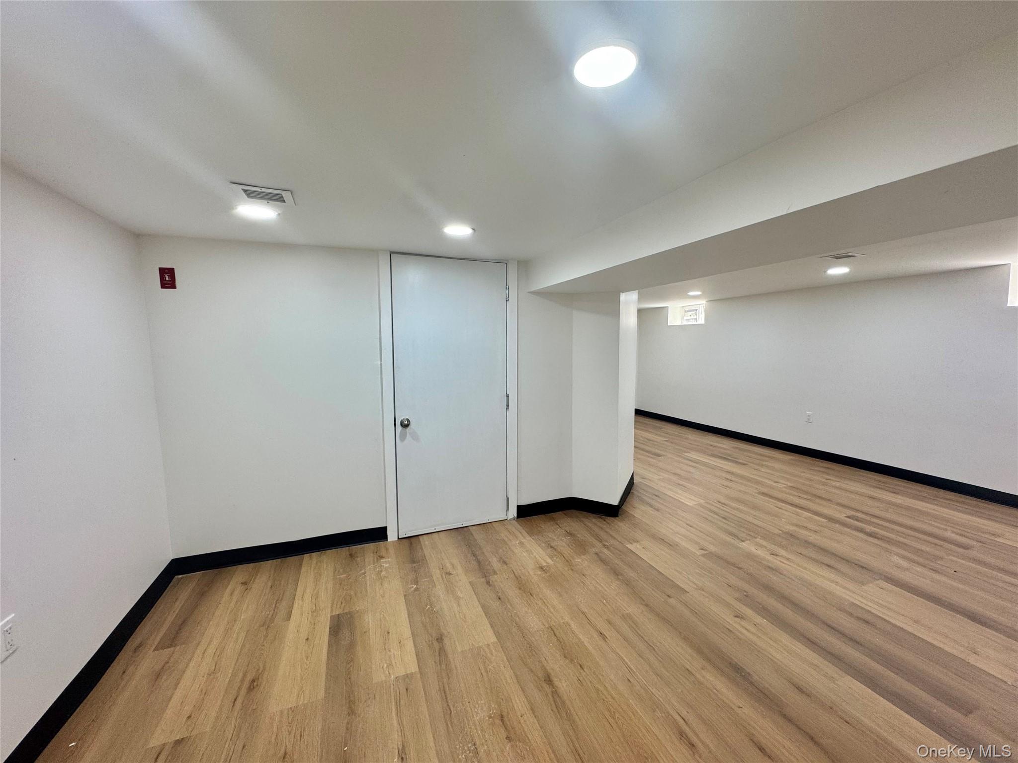98 A Steamboat Road – For Rent photo 7
