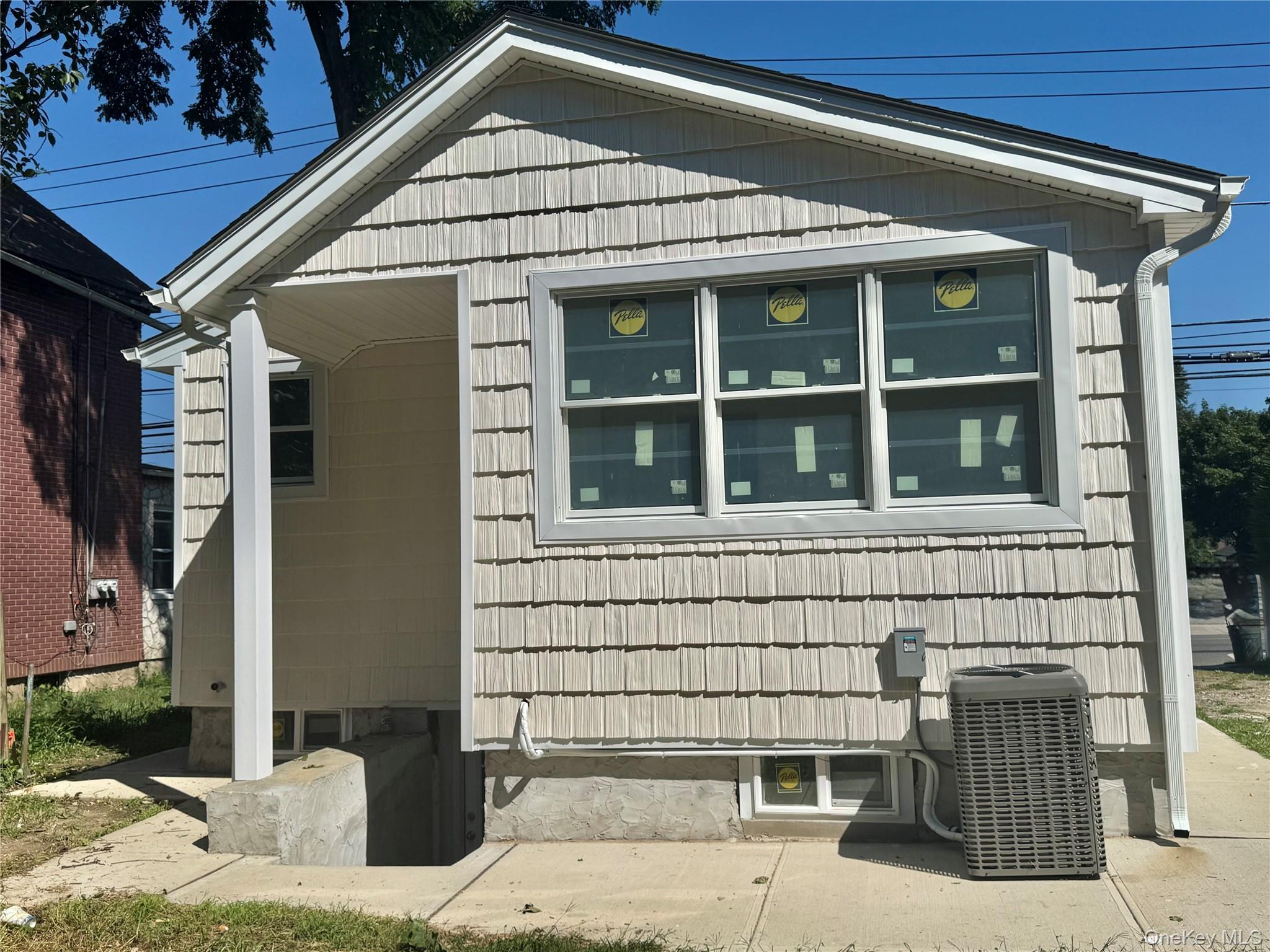 98 A Steamboat Road – For Rent