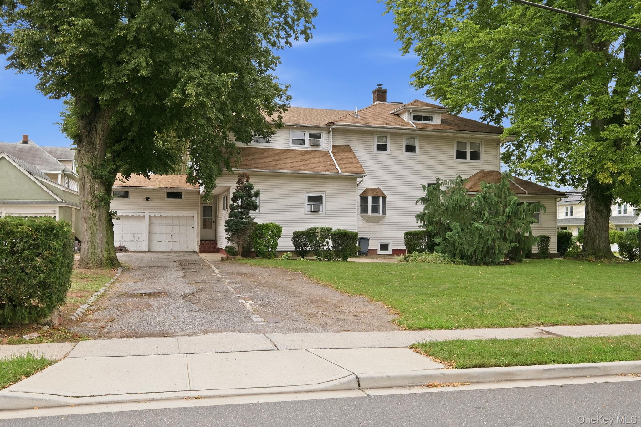 105 N Corona Avenue – For Sale photo 4