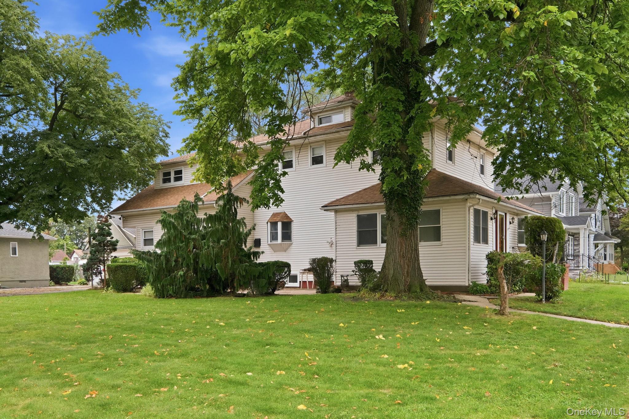 105 N Corona Avenue – For Sale photo 3