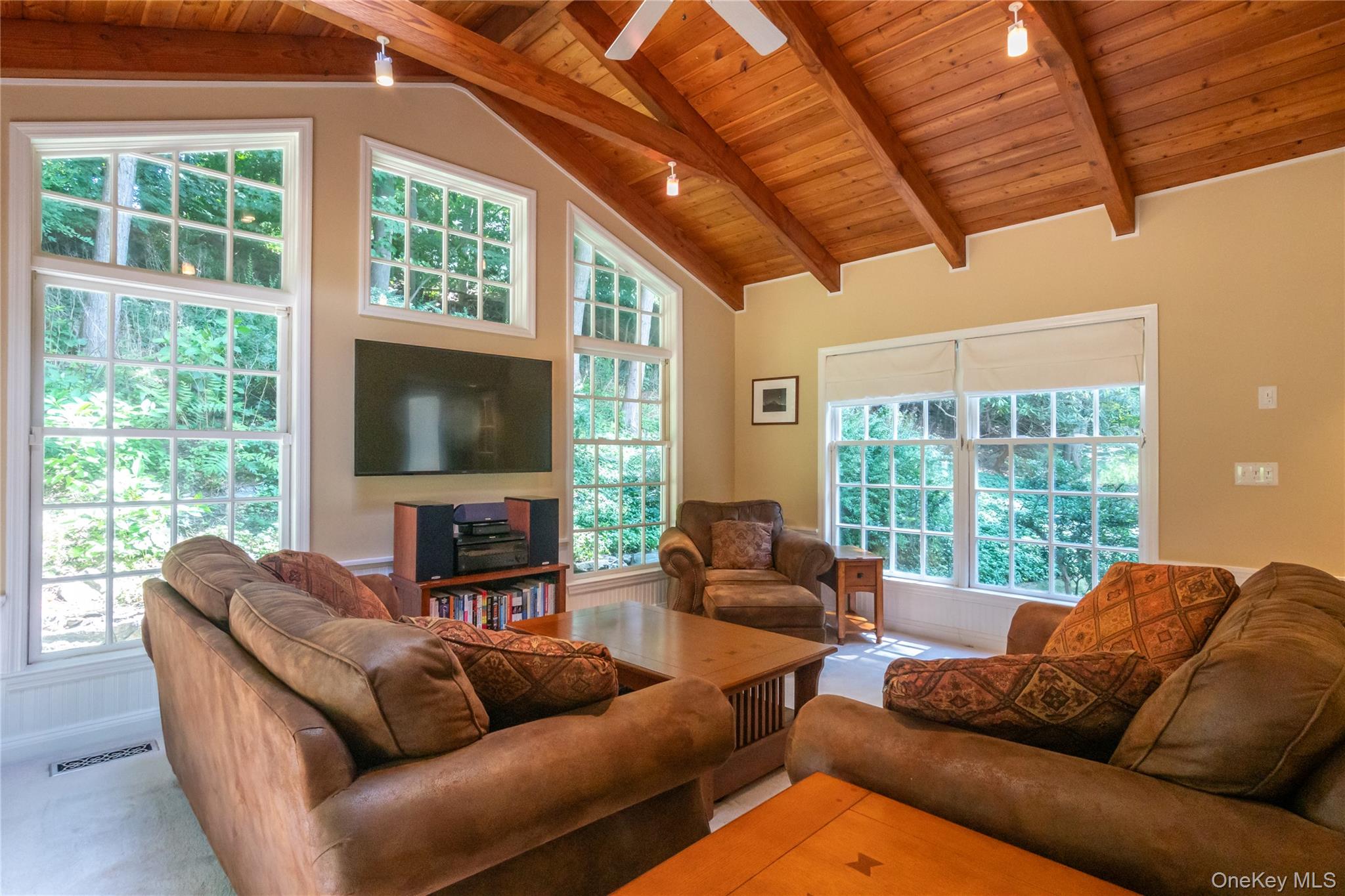 35 Marcourt Drive – For Sale photo 11