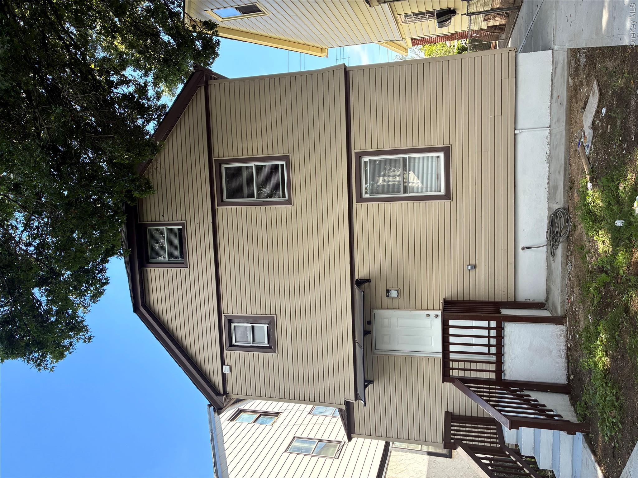 205-15 111th Avenue – For Sale photo 2