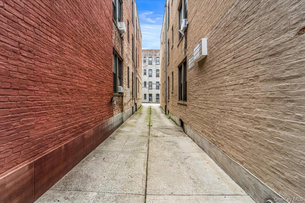 32-10 82 Street – For Sale photo 22