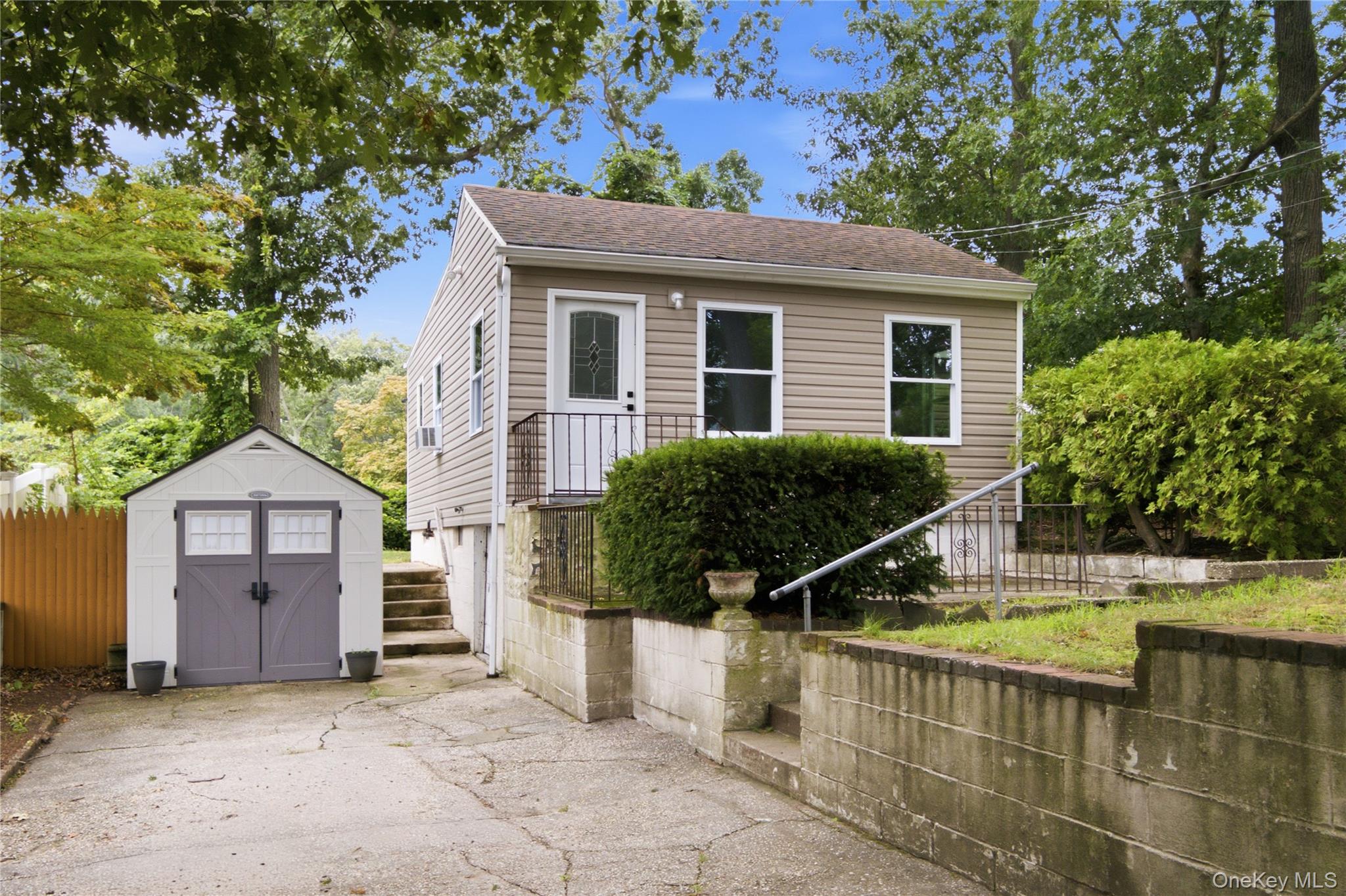 34 Whitestone Road – For Sale