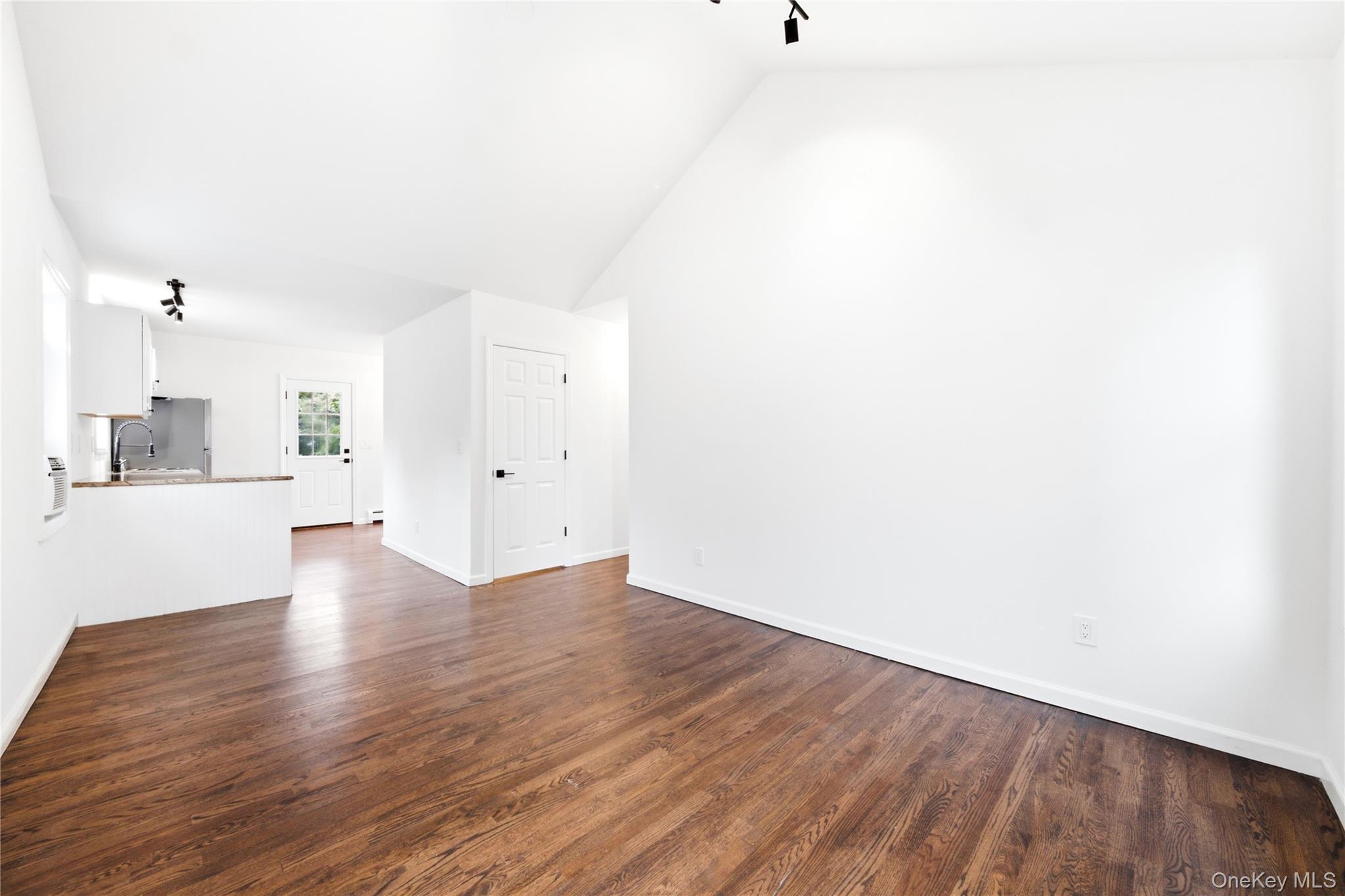 34 Whitestone Road – For Sale photo 3