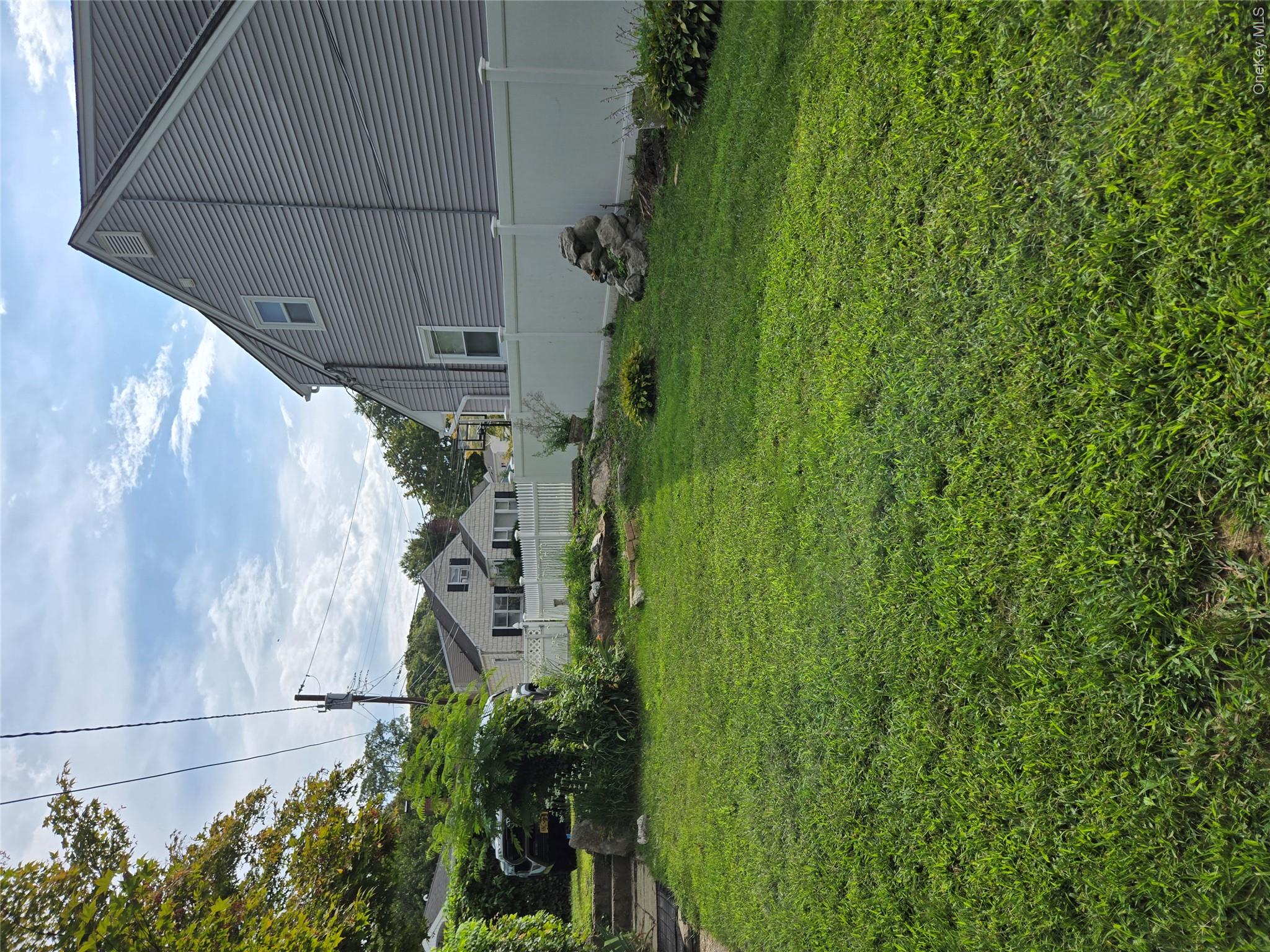 6 Cross Road – For Sale photo 10