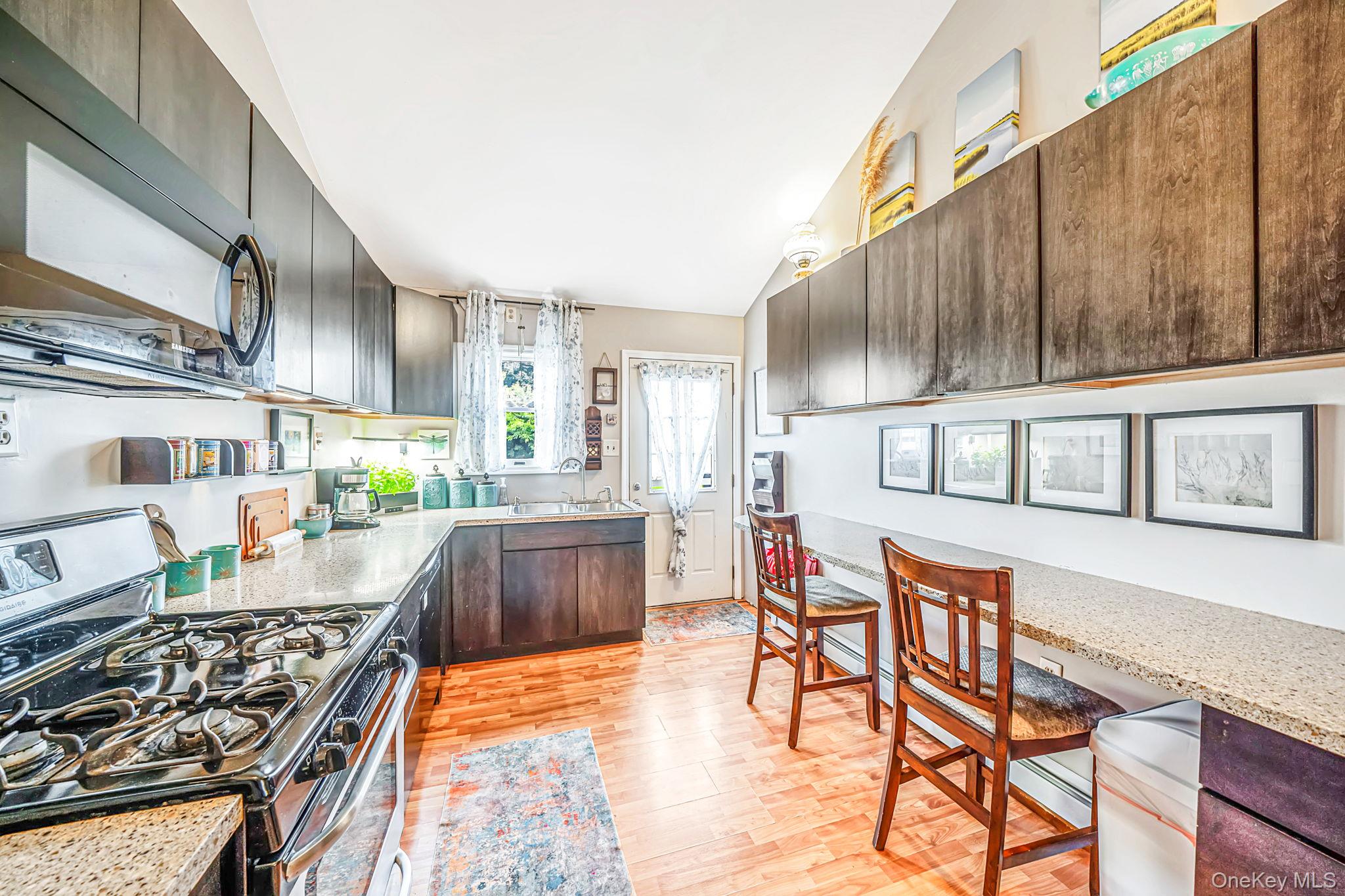 21 Cherokee Drive – For Sale photo 8