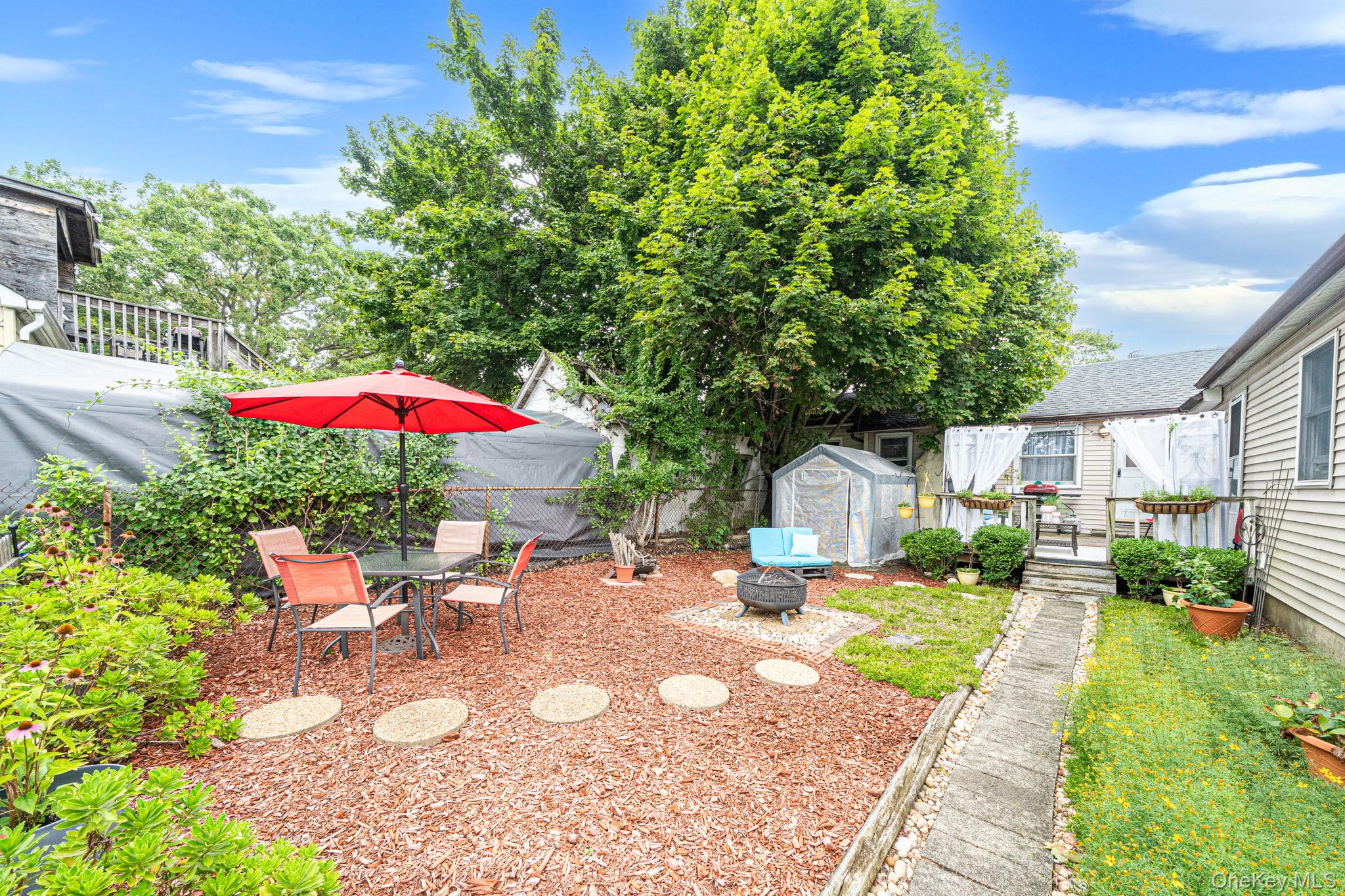 21 Cherokee Drive – For Sale photo 33