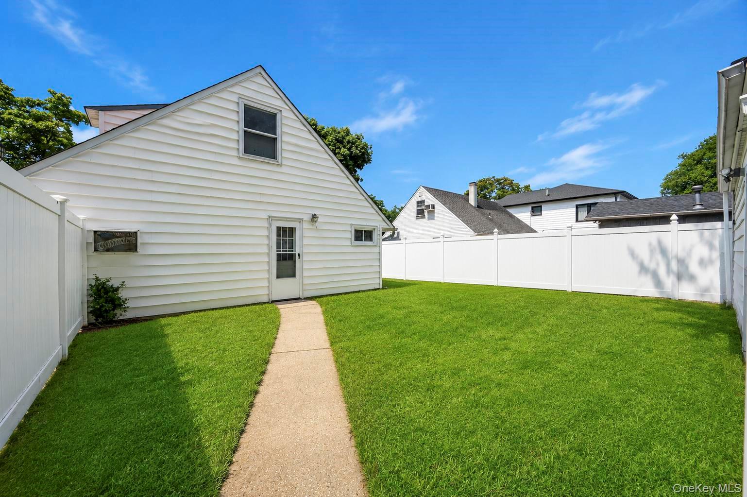 3173 Roxbury Lane – For Rent photo 5