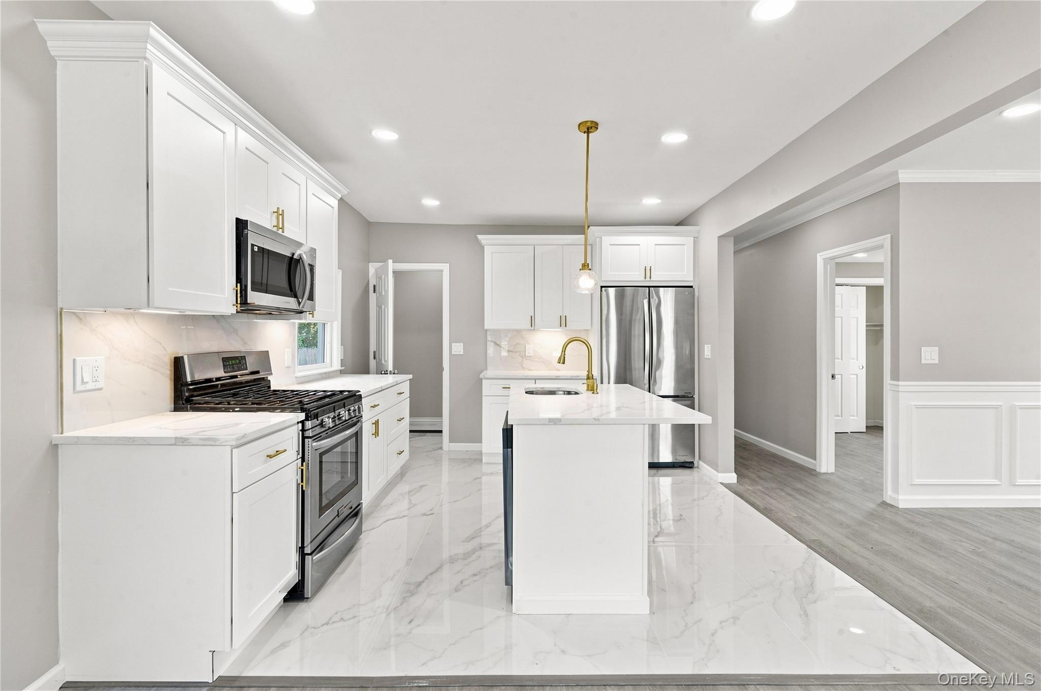 16 West Drive – For Sale photo 10