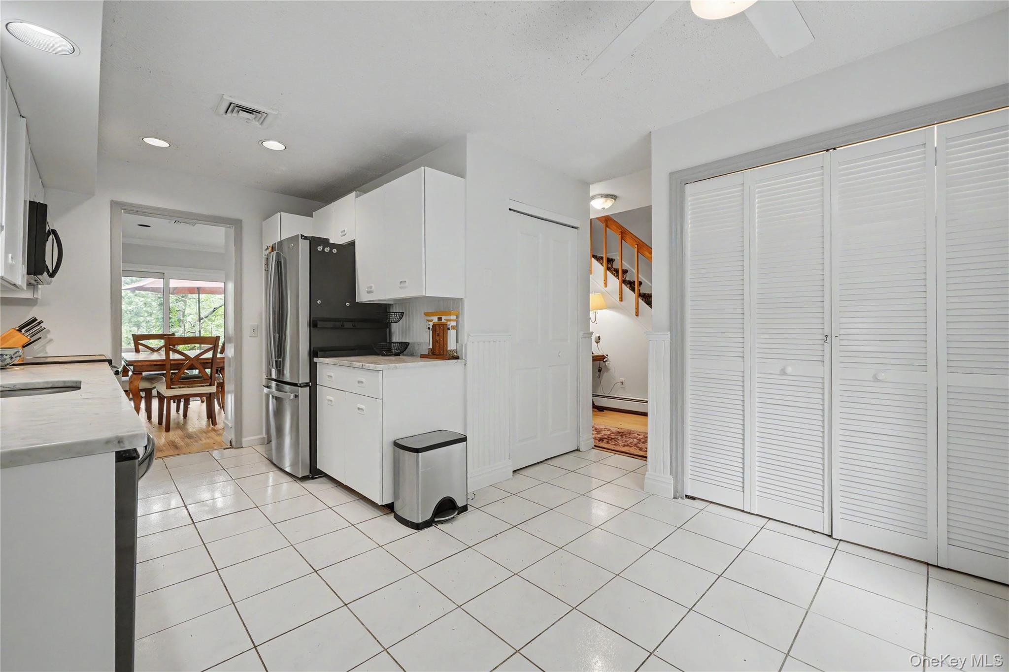 811 Eagle Bay Drive, Unit 811 photo 13