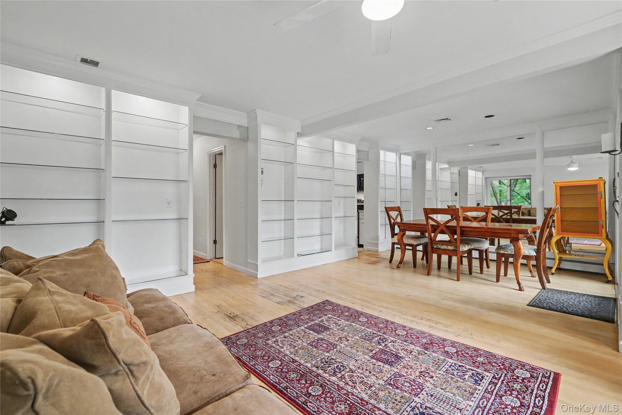 811 Eagle Bay Drive, Unit 811 photo 9