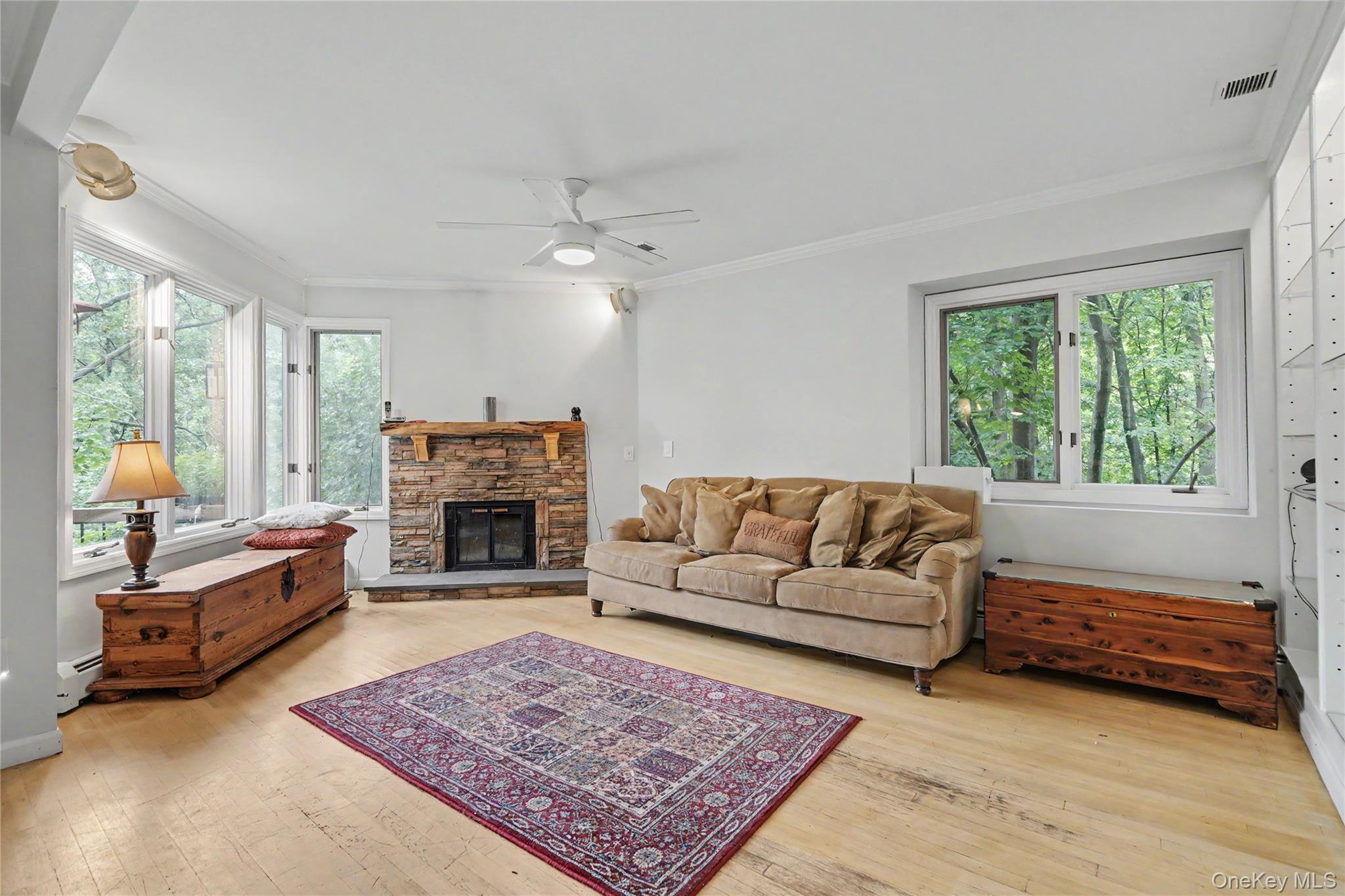 811 Eagle Bay Drive, Unit 811 photo 7