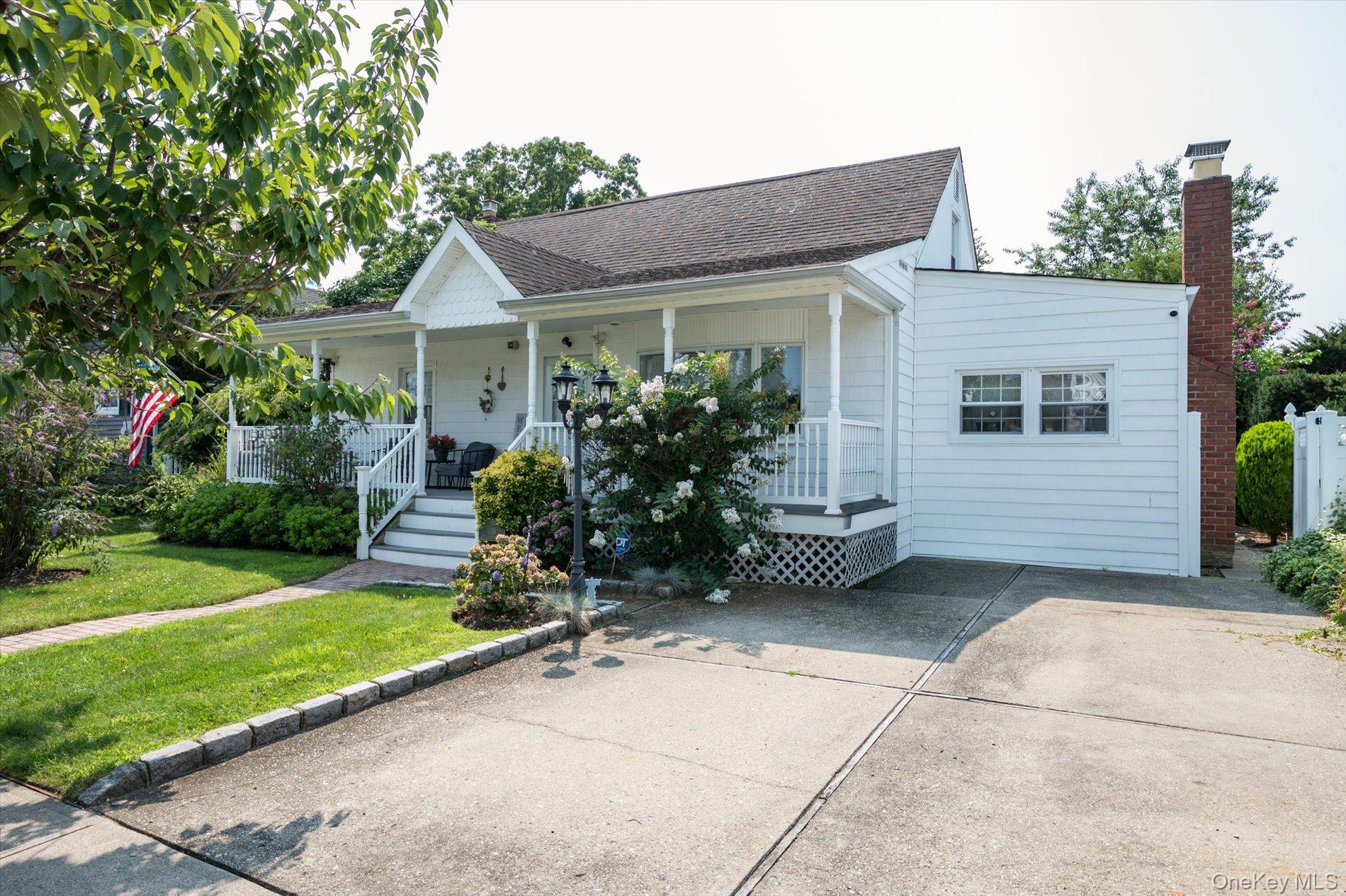 320 Brooklyn Avenue – For Sale