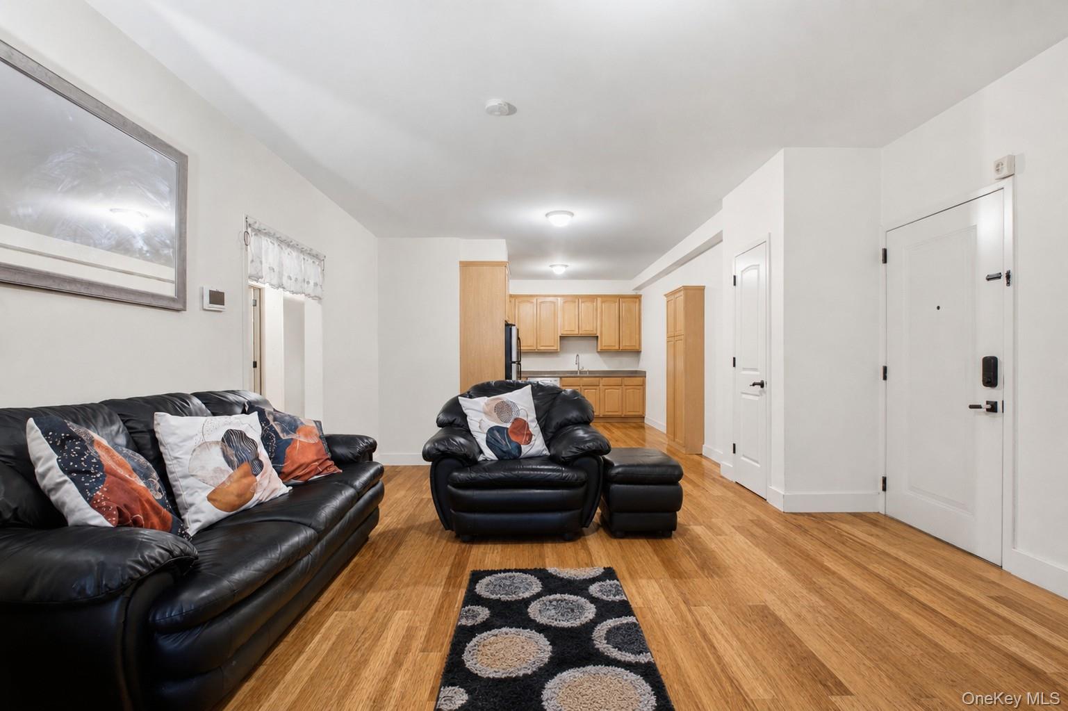 14 E Sanford Boulevard – For Sale photo 4