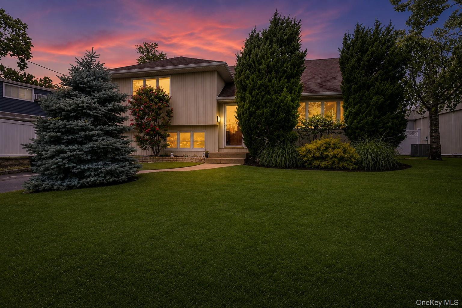 312 W Waukena Avenue – For Sale photo 3