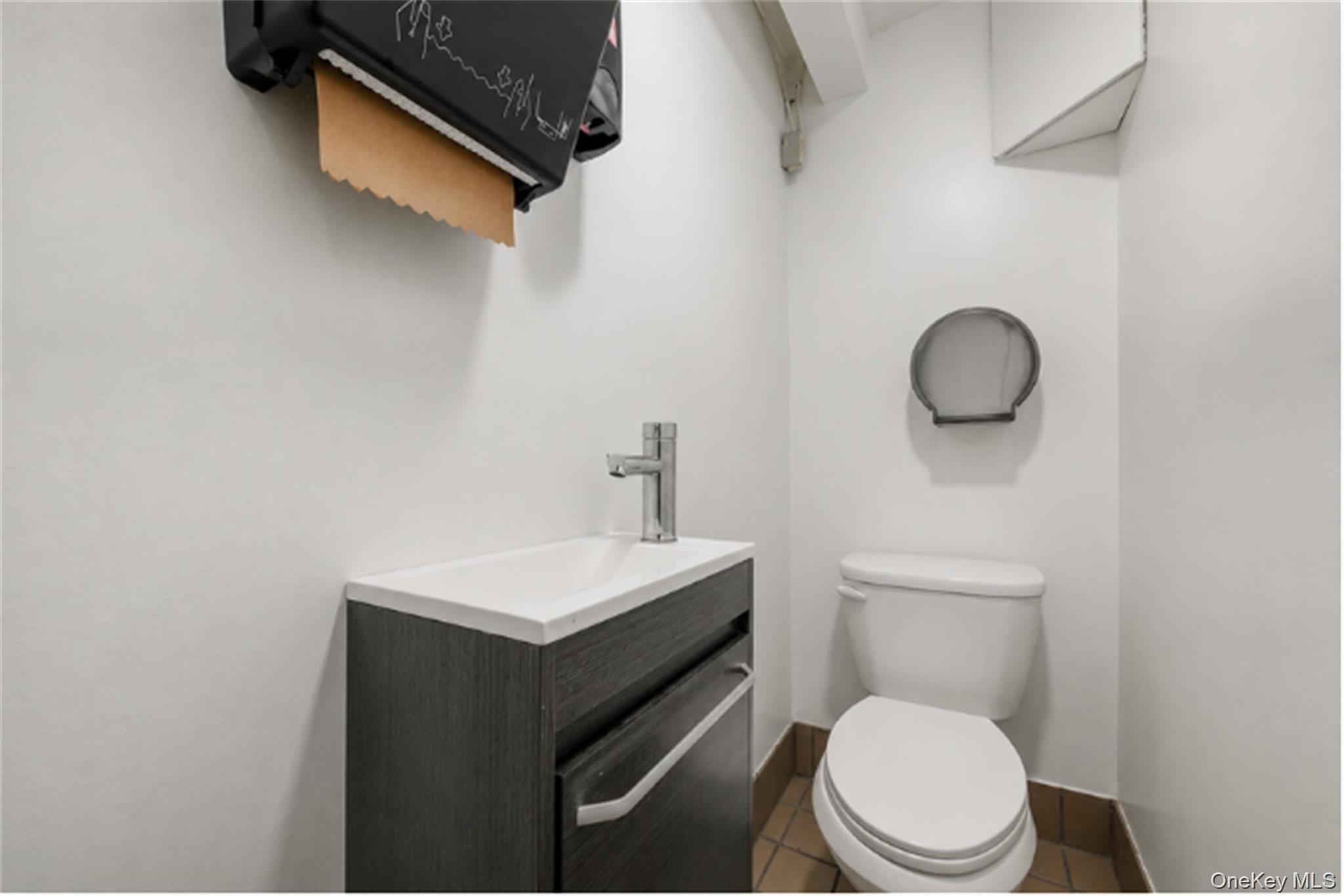 50 N Main Street – For Rent photo 7