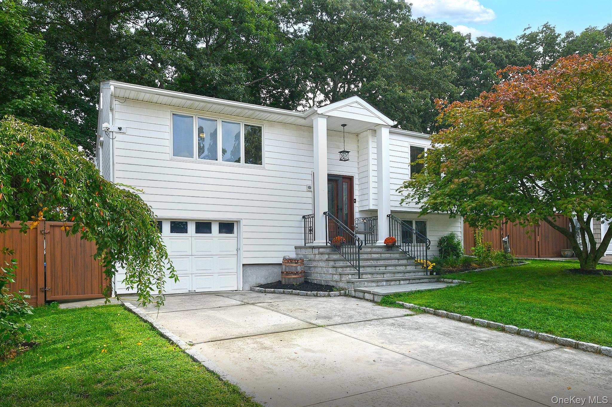 16 Crest Hill Court – For Sale