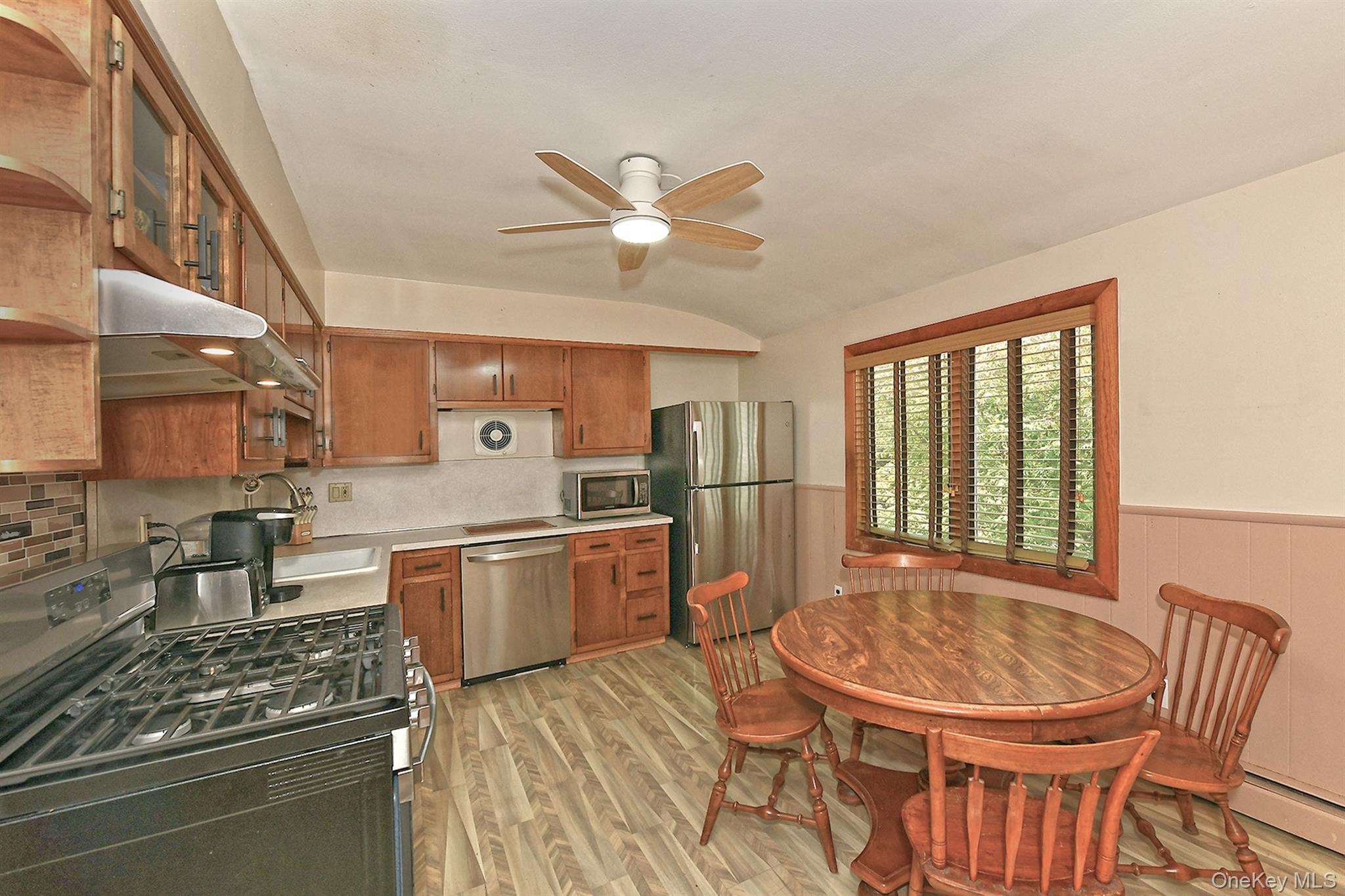 16 Crest Hill Court – For Sale photo 8