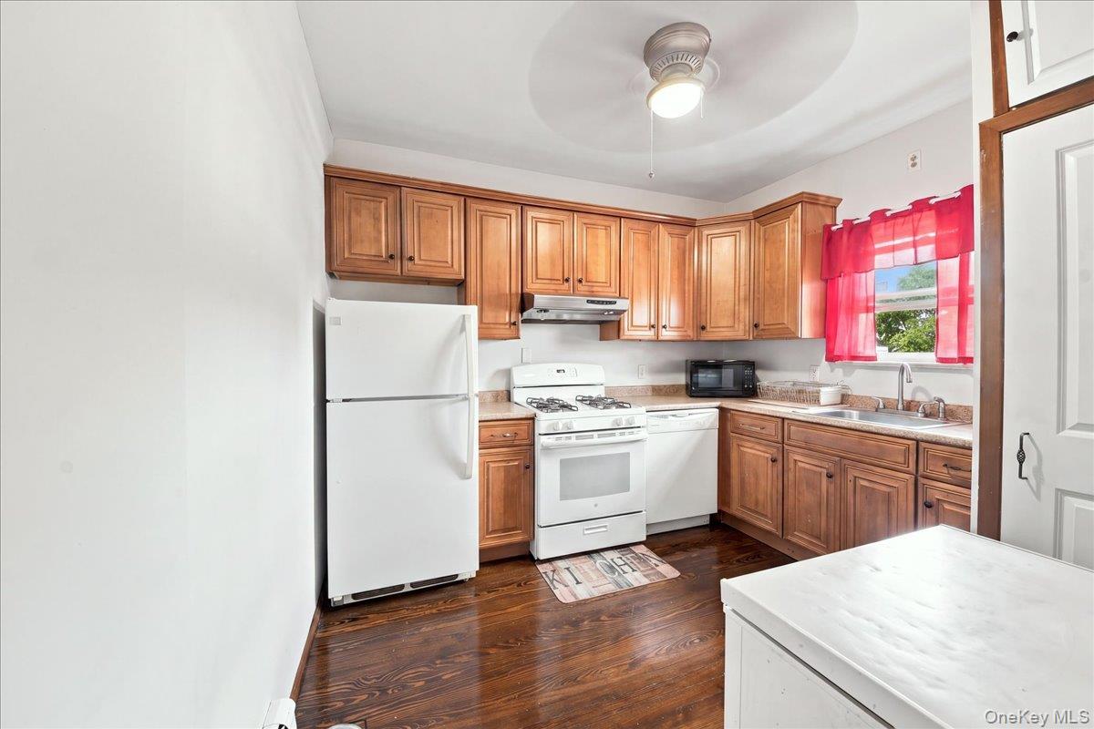 786 Mile Square Road – For Sale photo 4