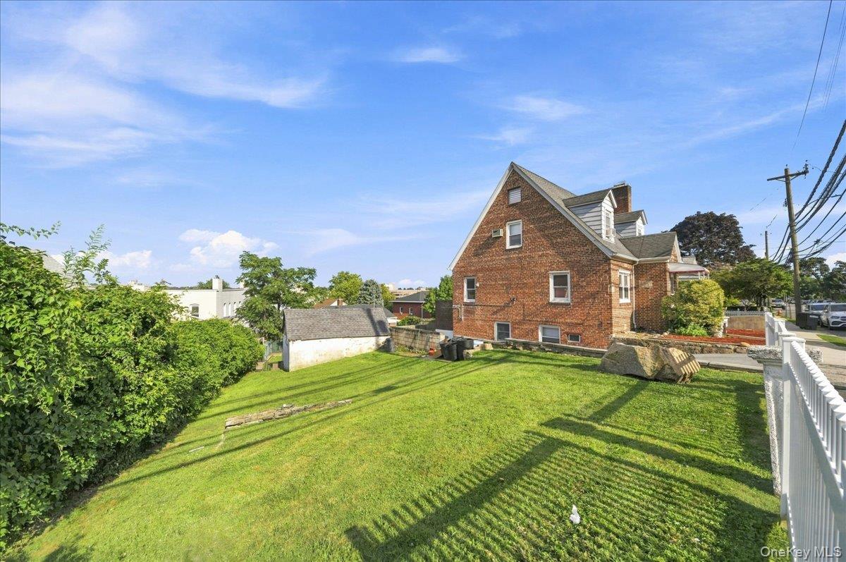 786 Mile Square Road – For Sale photo 12