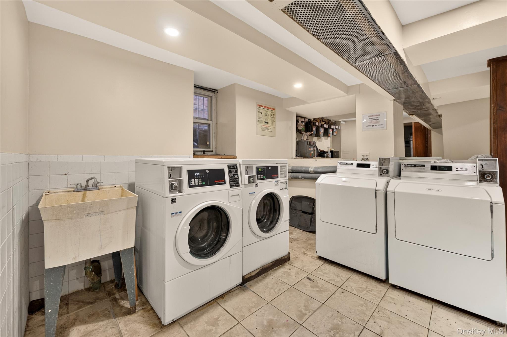 811 Penfield Street – For Sale photo 4