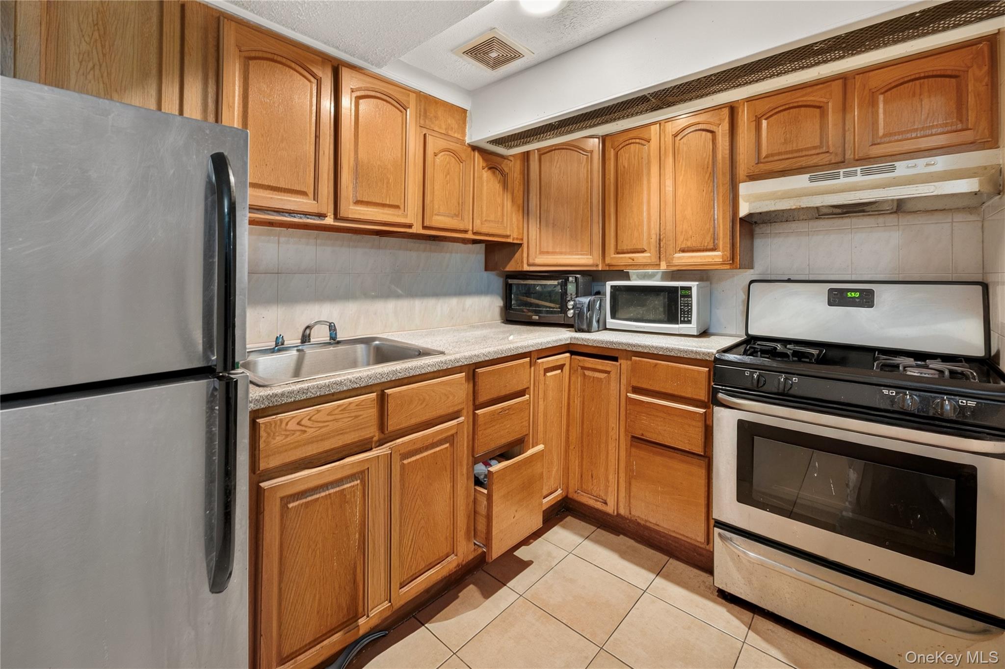 811 Penfield Street – For Sale photo 21