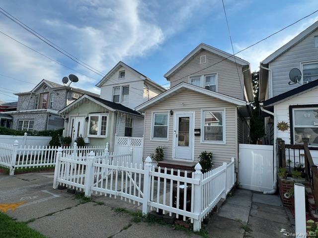 11522 124th Street – For Sale photo 3