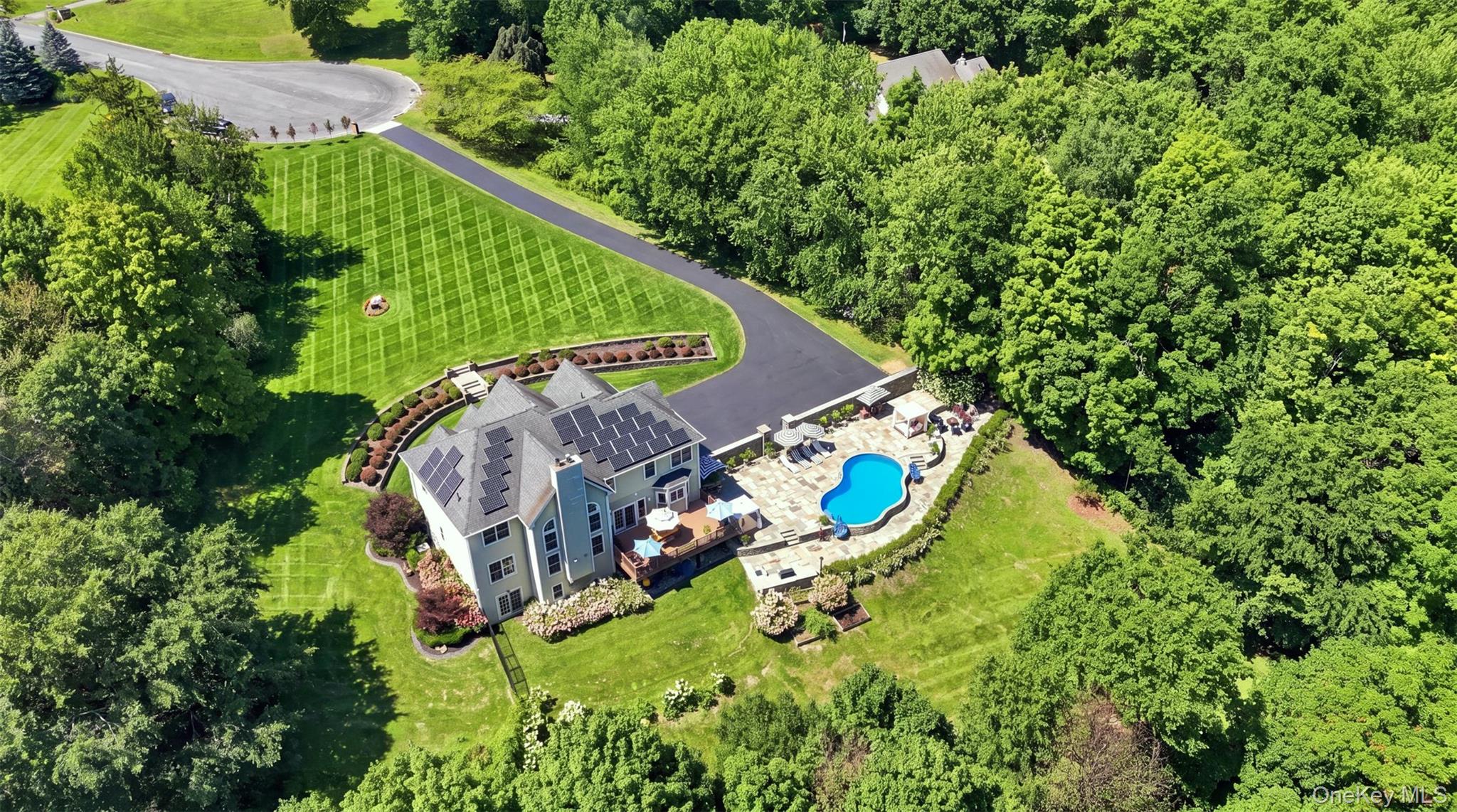 34 Woodcrest Lane – For Sale