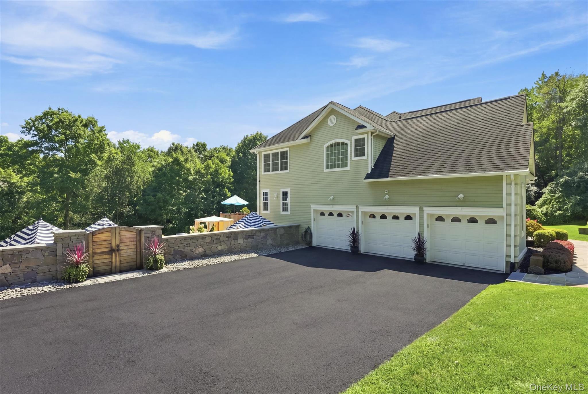 34 Woodcrest Lane – For Sale photo 32