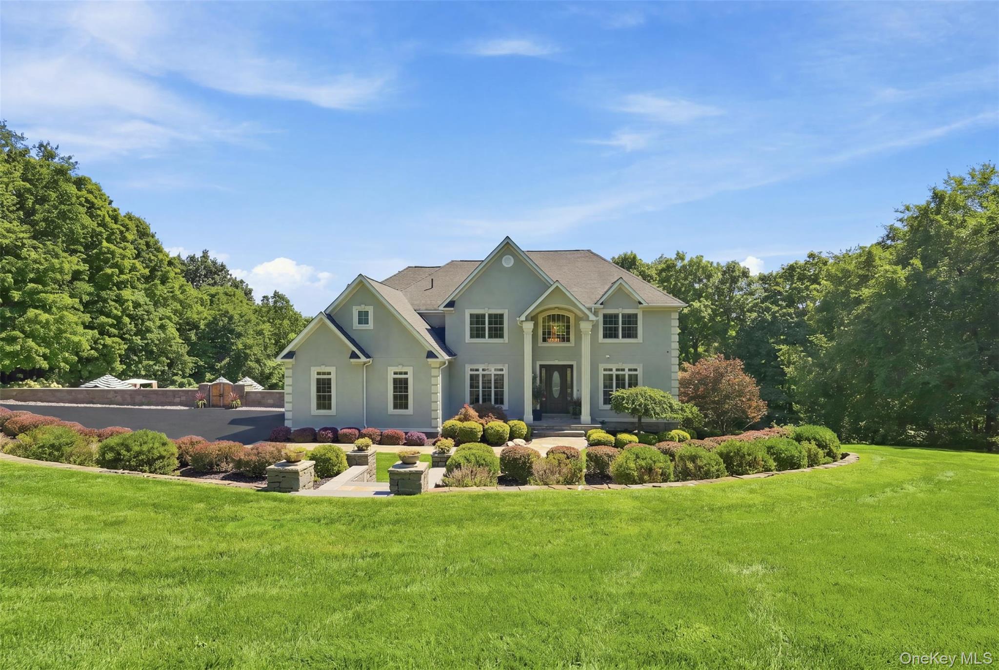 34 Woodcrest Lane – For Sale photo 2