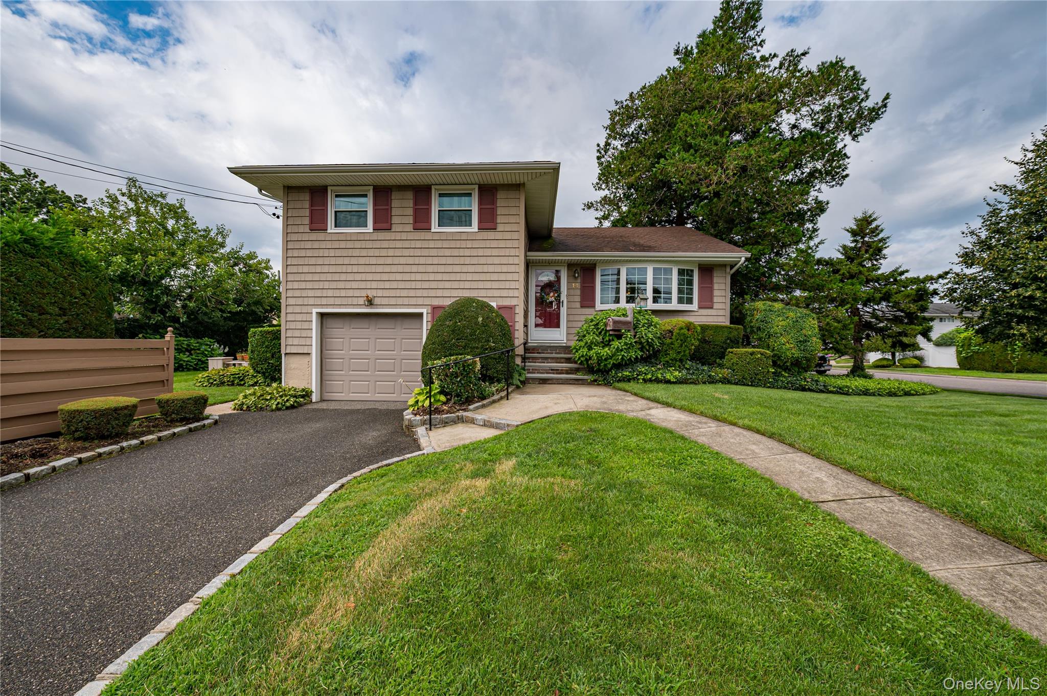 14 Westmoreland Road – For Sale