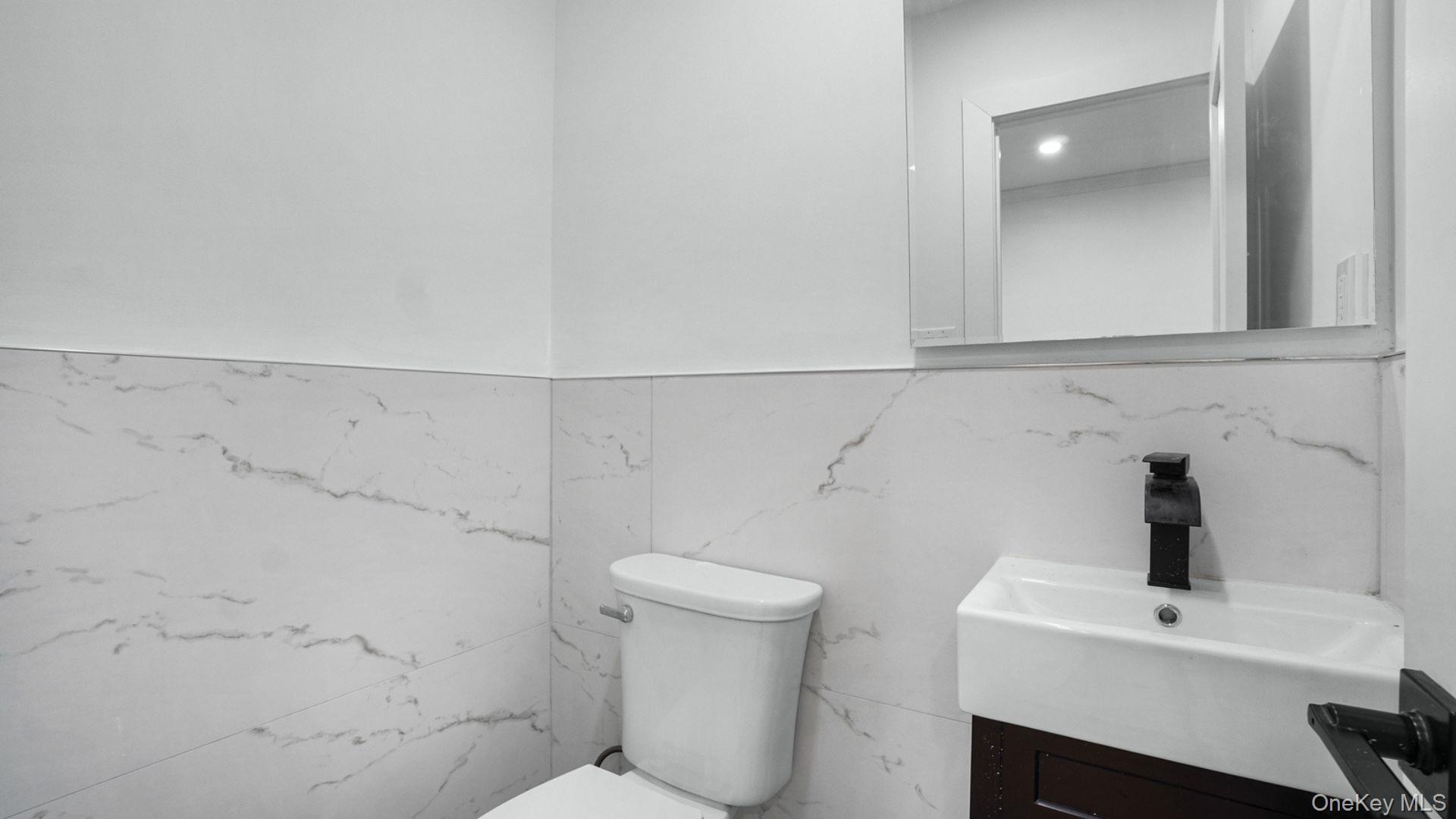 4135 Murdock Avenue – For Sale photo 20
