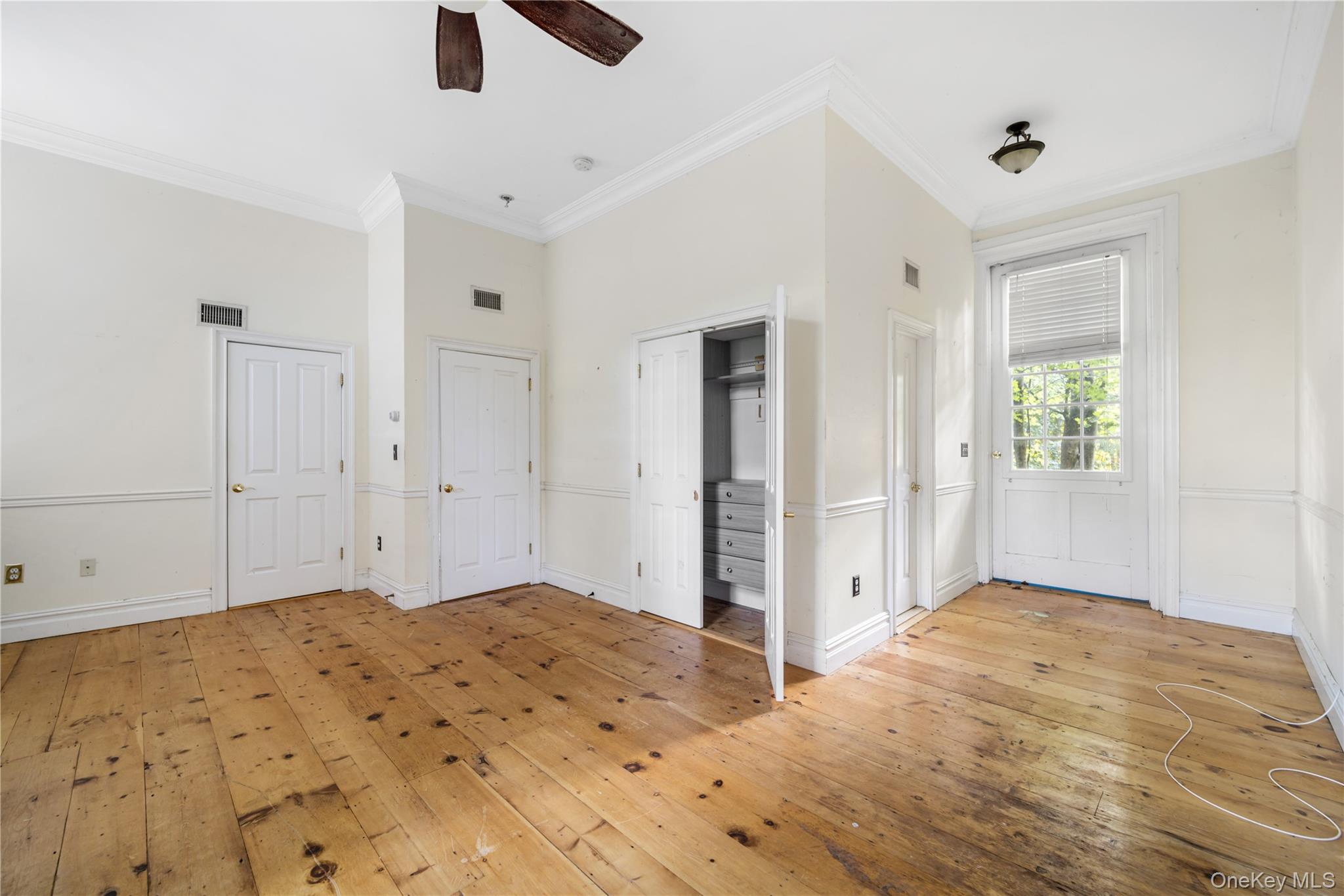 697 S Mountain Road – For Sale photo 17