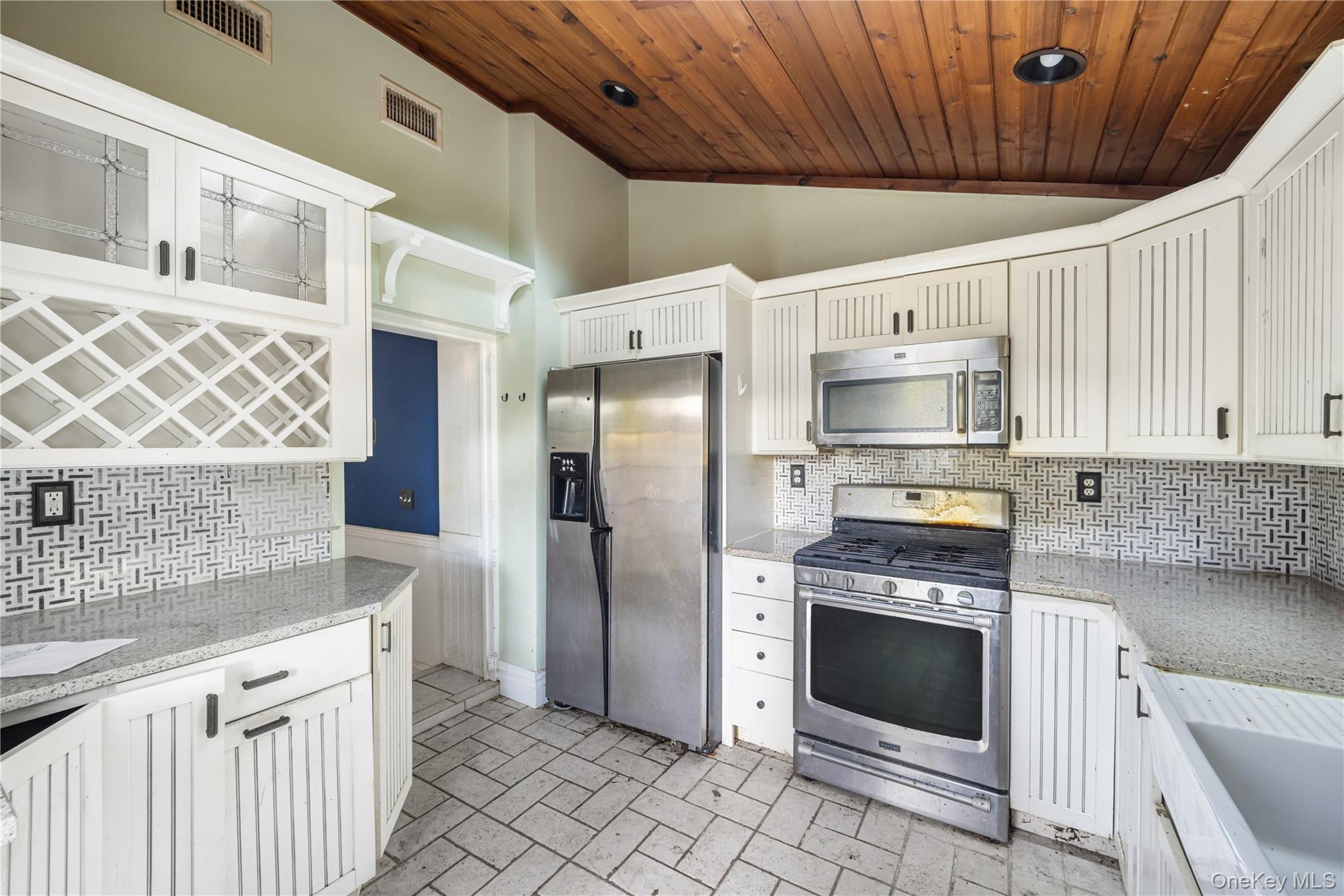 697 S Mountain Road – For Sale photo 6
