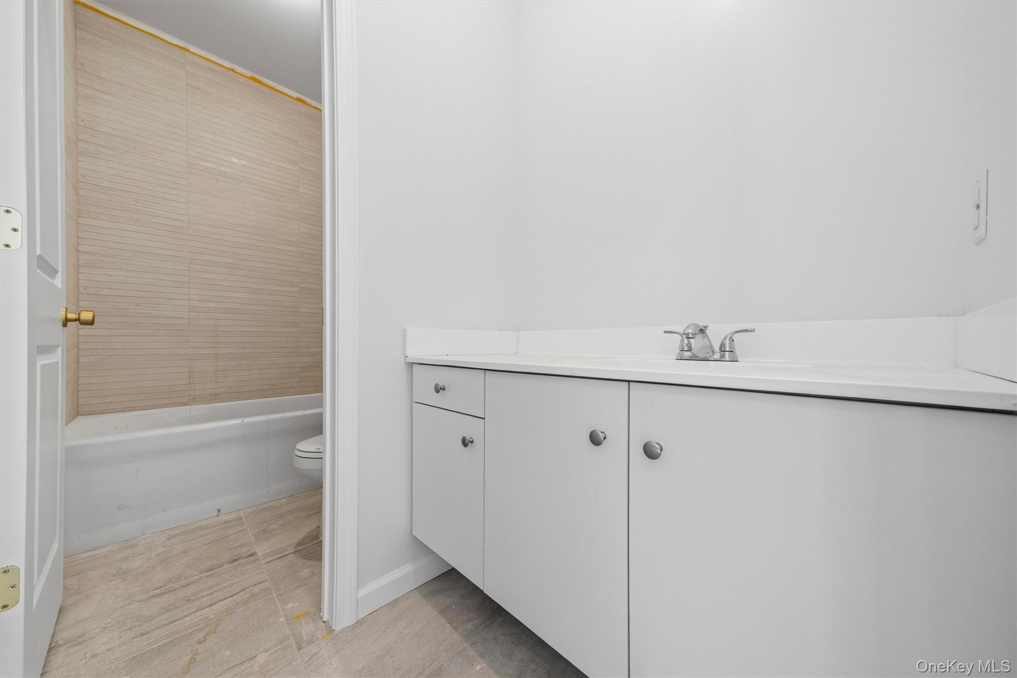 4 Melitz Street, Unit 216 photo 38
