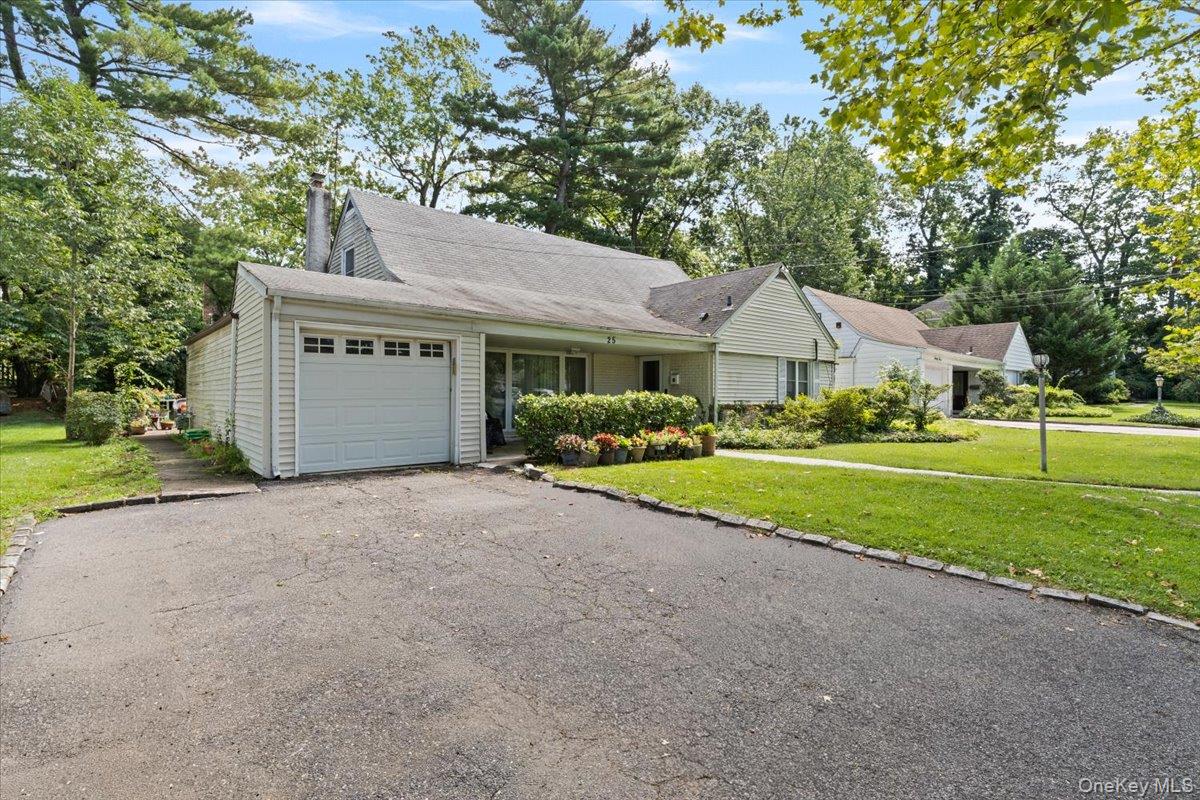 25 Bentley Road – For Sale photo 3
