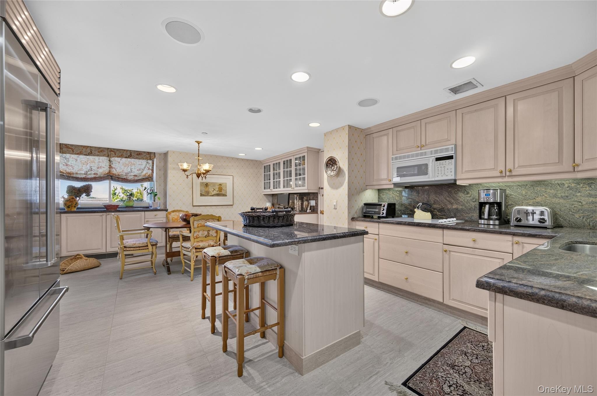 111 Cherry Valley Avenue, Unit PH4 photo 14