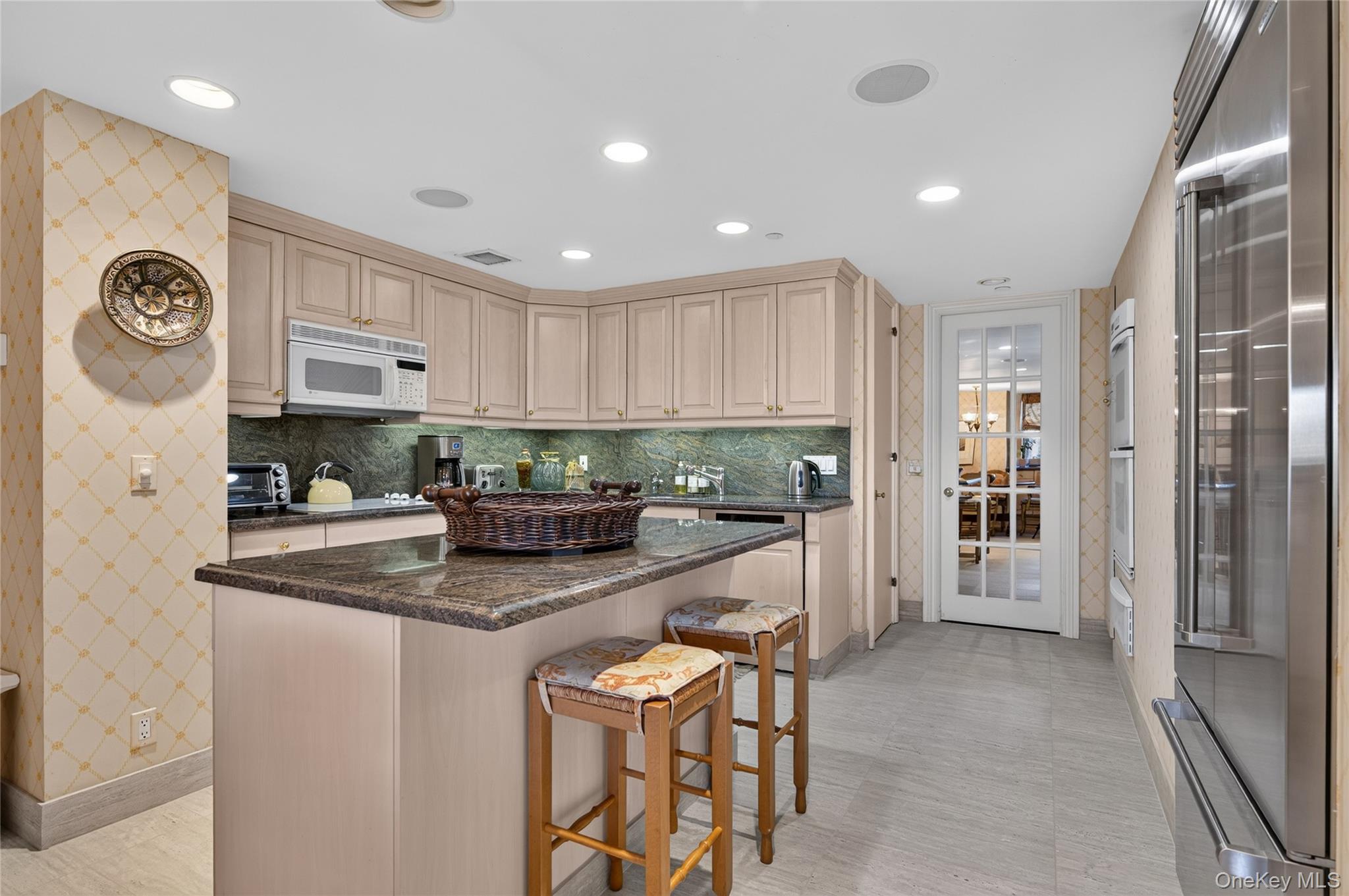 111 Cherry Valley Avenue, Unit PH4 photo 12