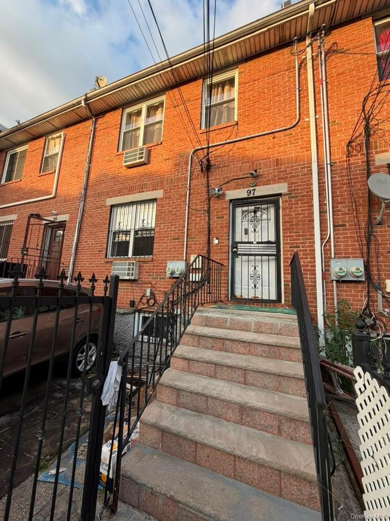 97 Louisiana Avenue – For Sale