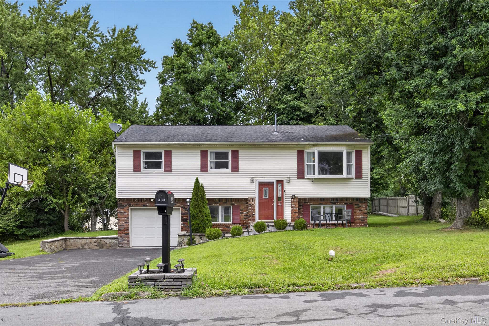 32 Surrey Road – For Sale photo 3