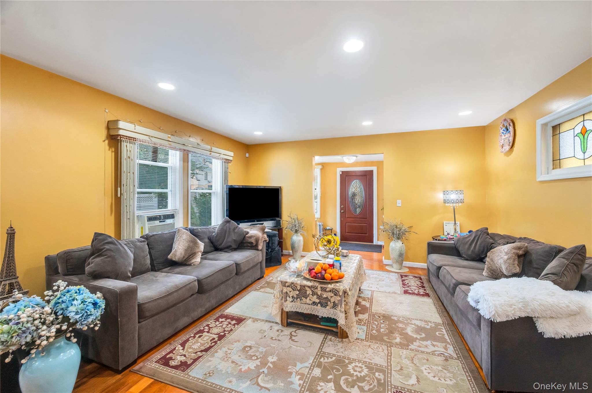 220-16 107th Avenue – For Sale photo 6